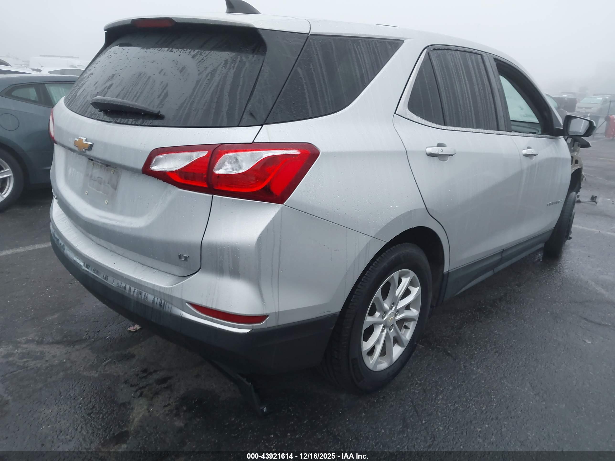 CHEVROLET EQUINOX image 4
