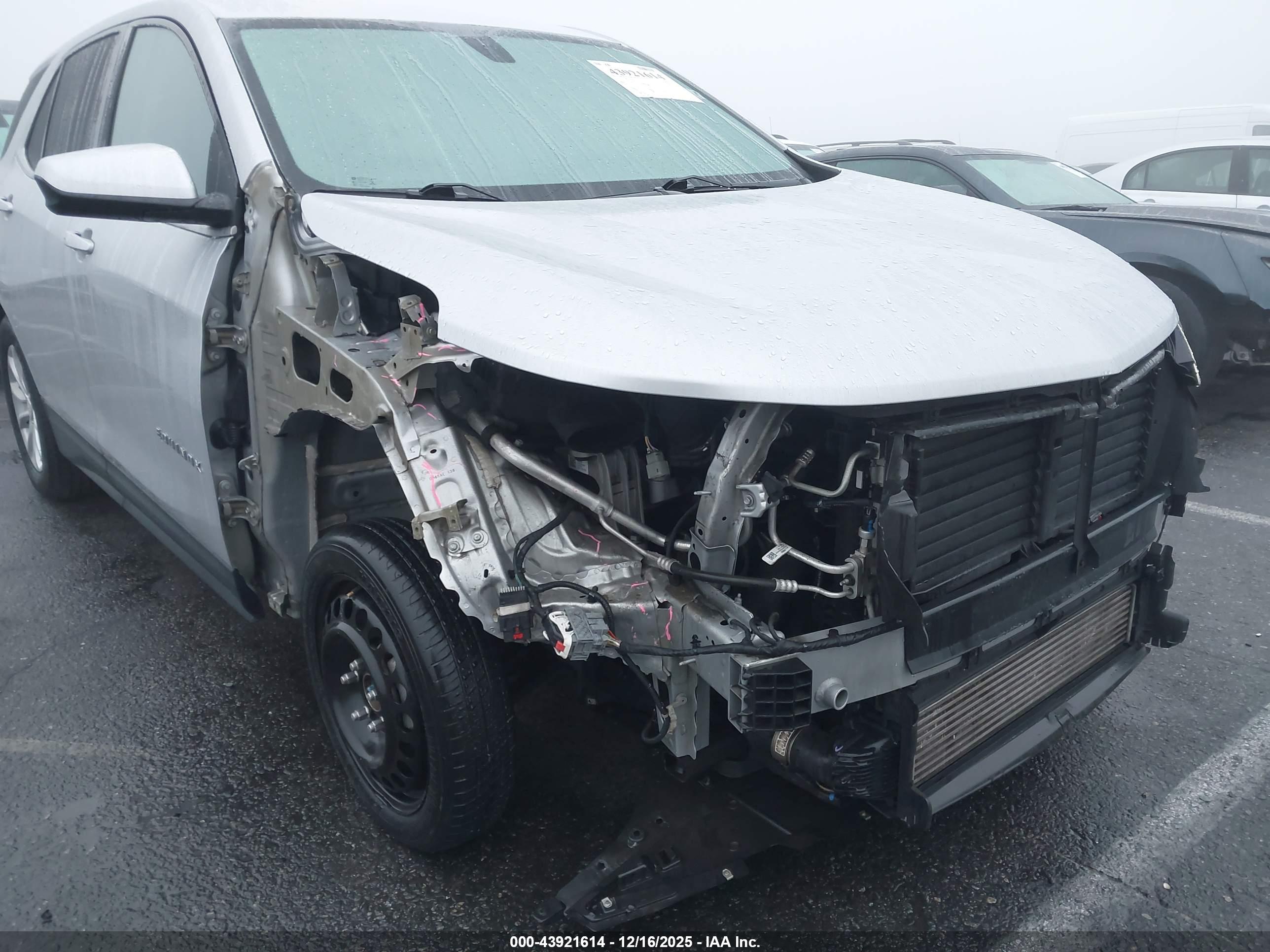 CHEVROLET EQUINOX image 6