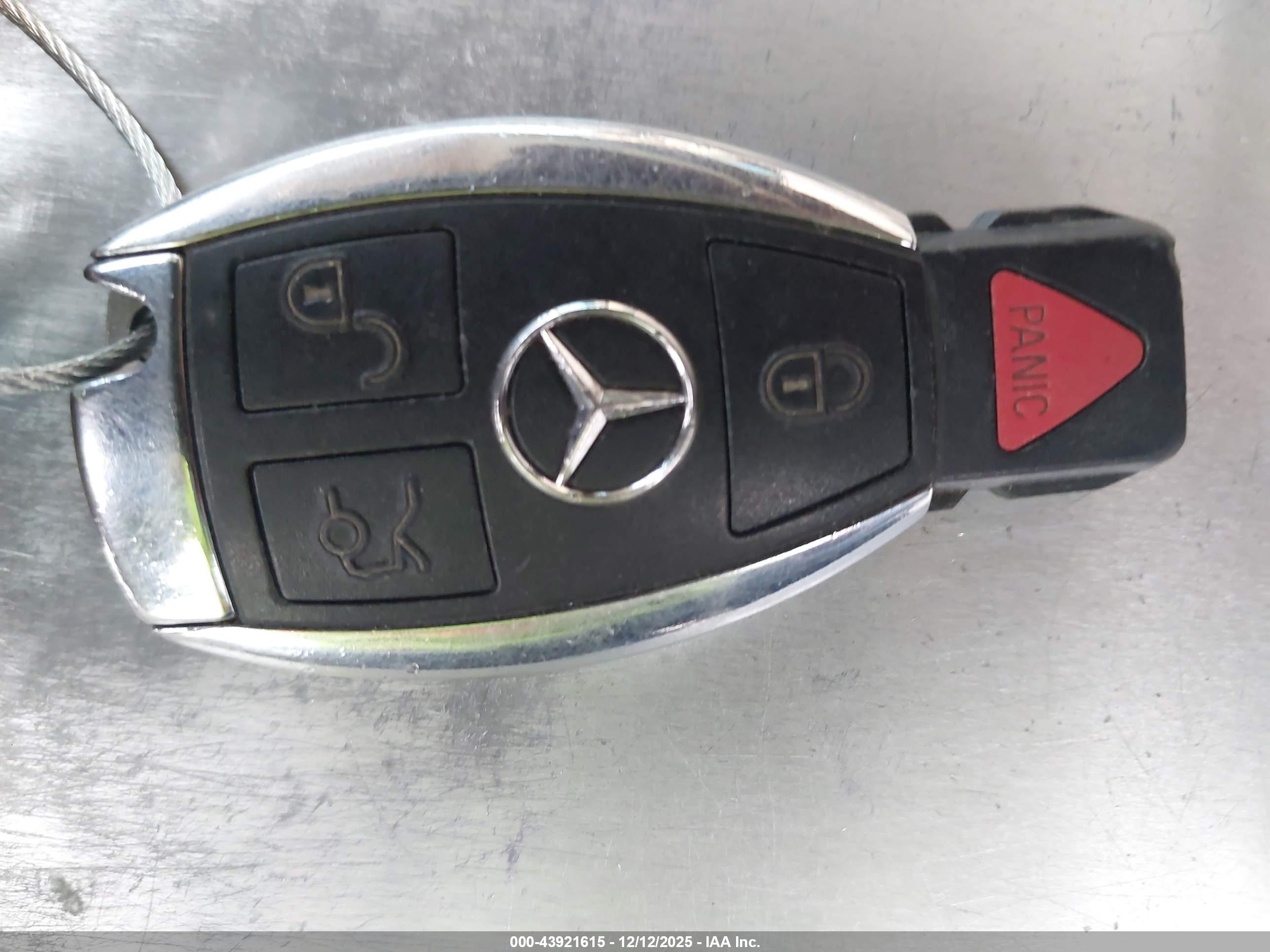 MERCEDES-BENZ C image 11