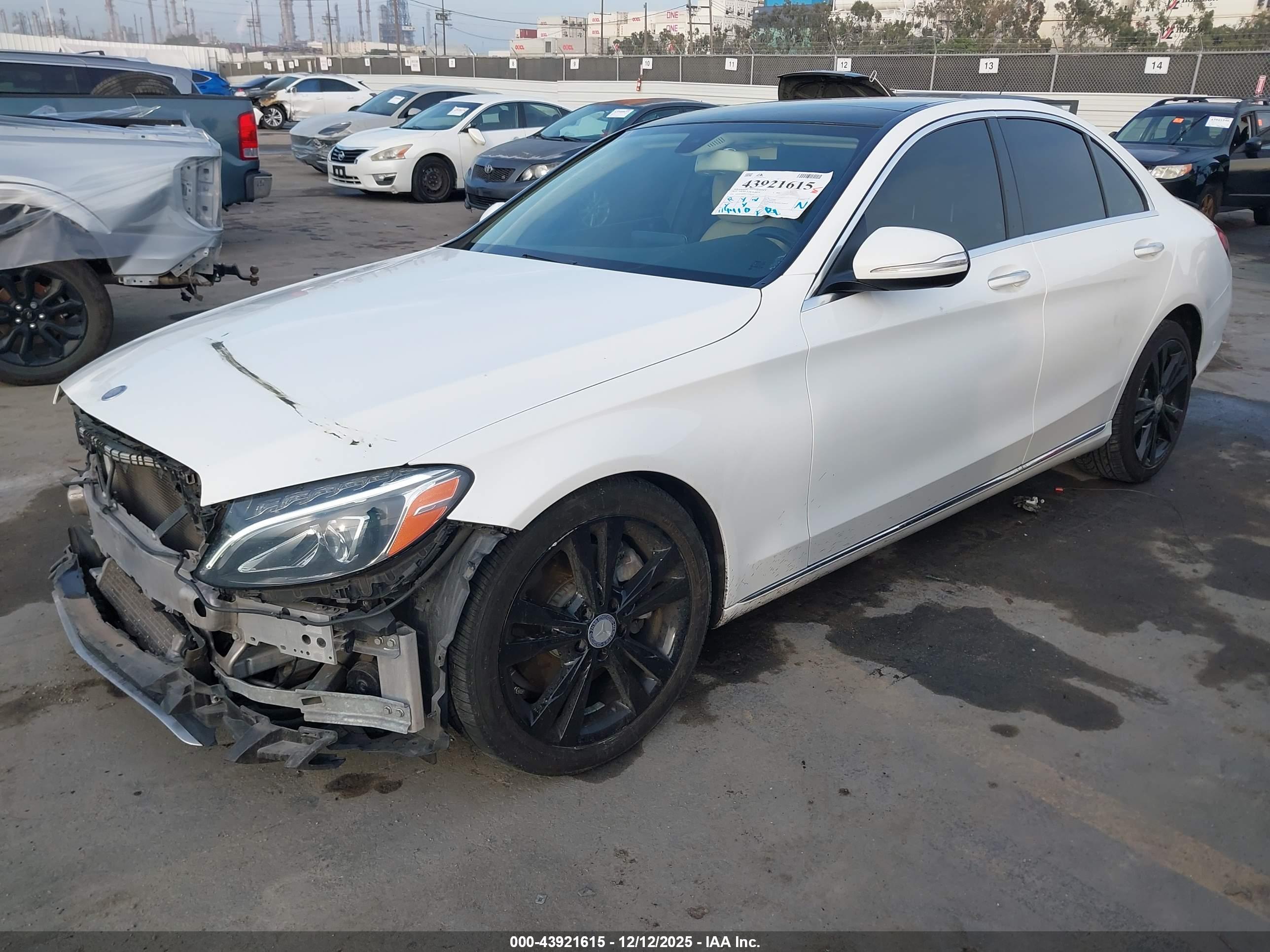 MERCEDES-BENZ C image 2