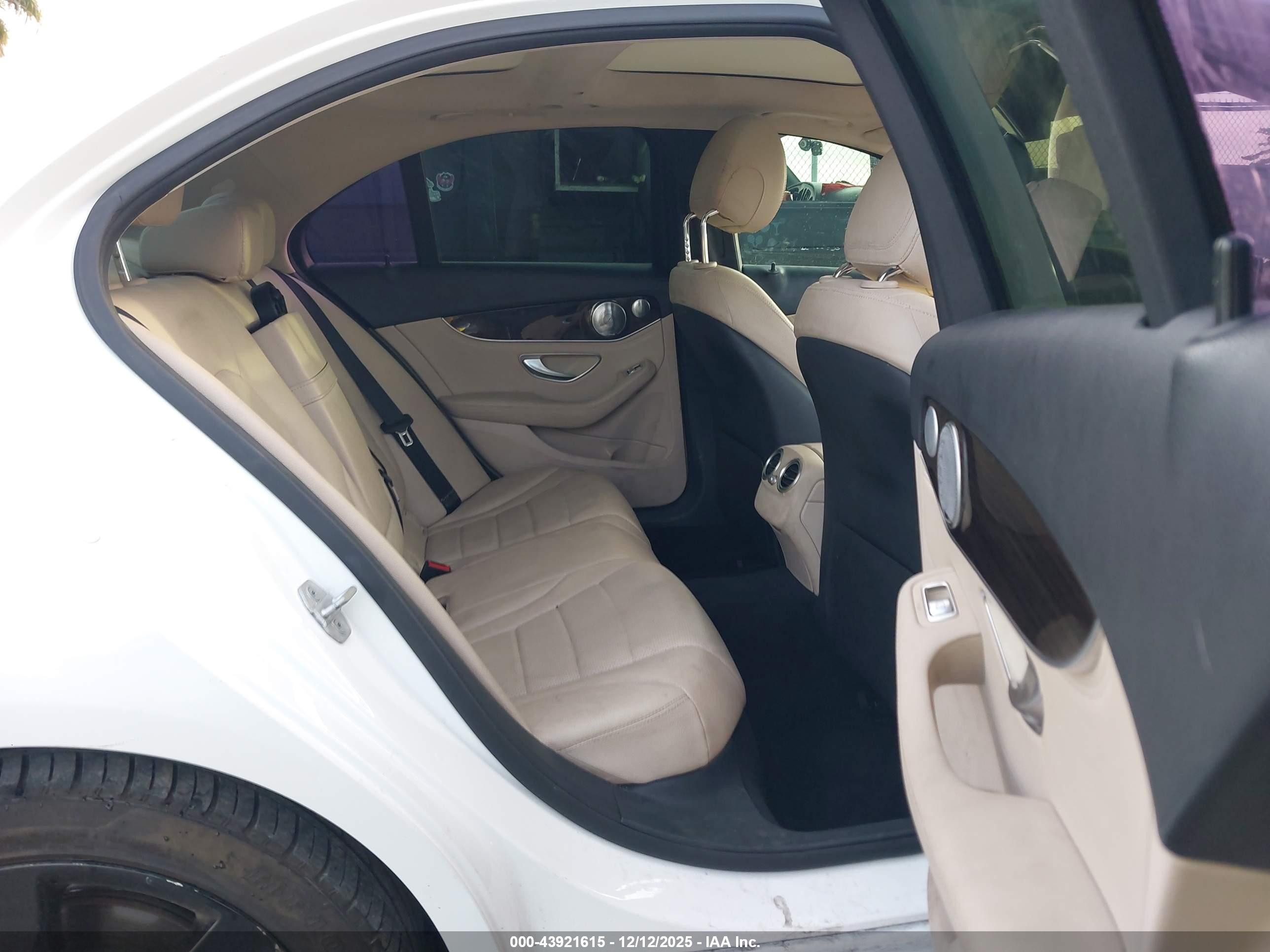 MERCEDES-BENZ C image 8