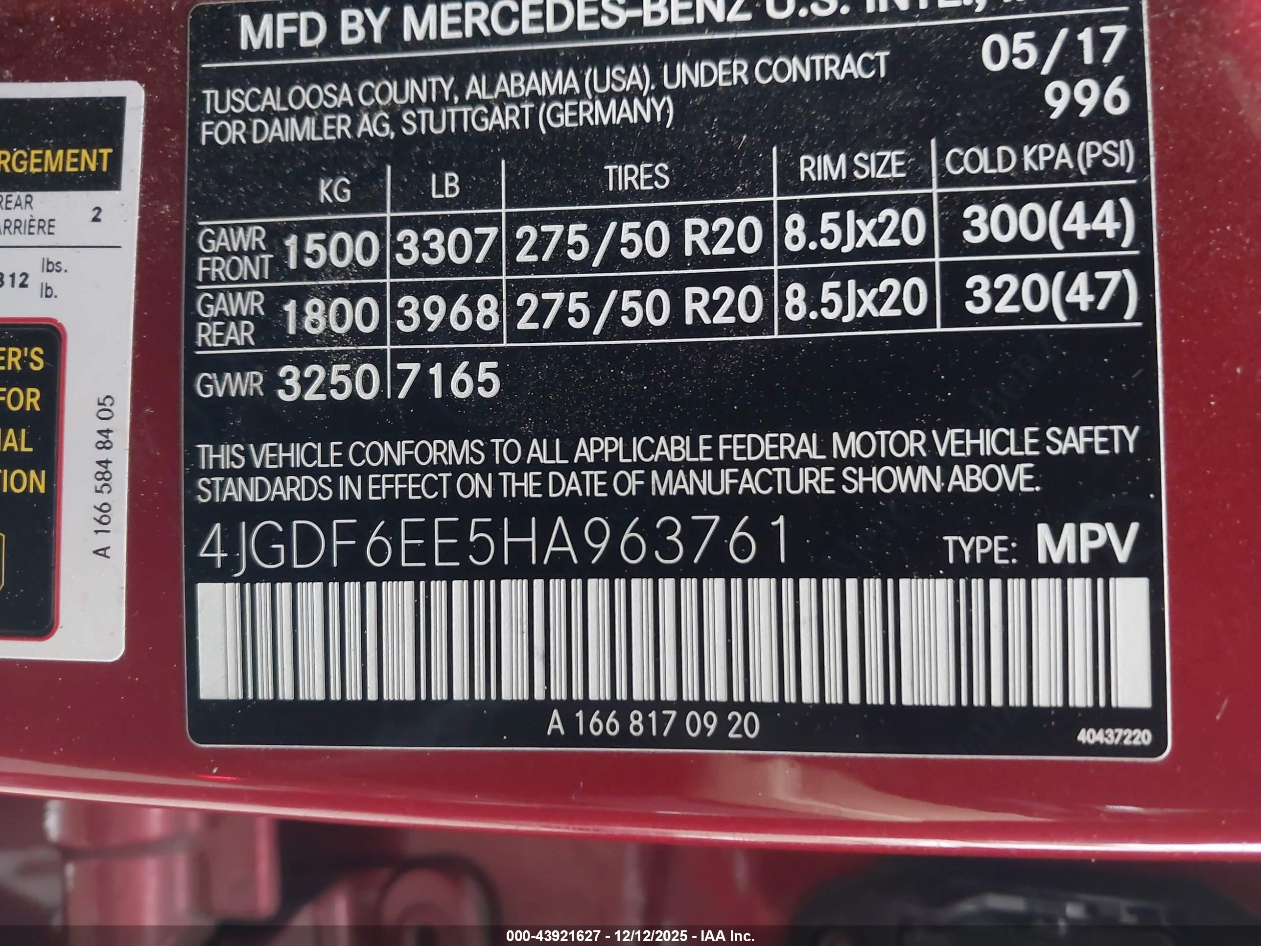 MERCEDES-BENZ GLS image 9