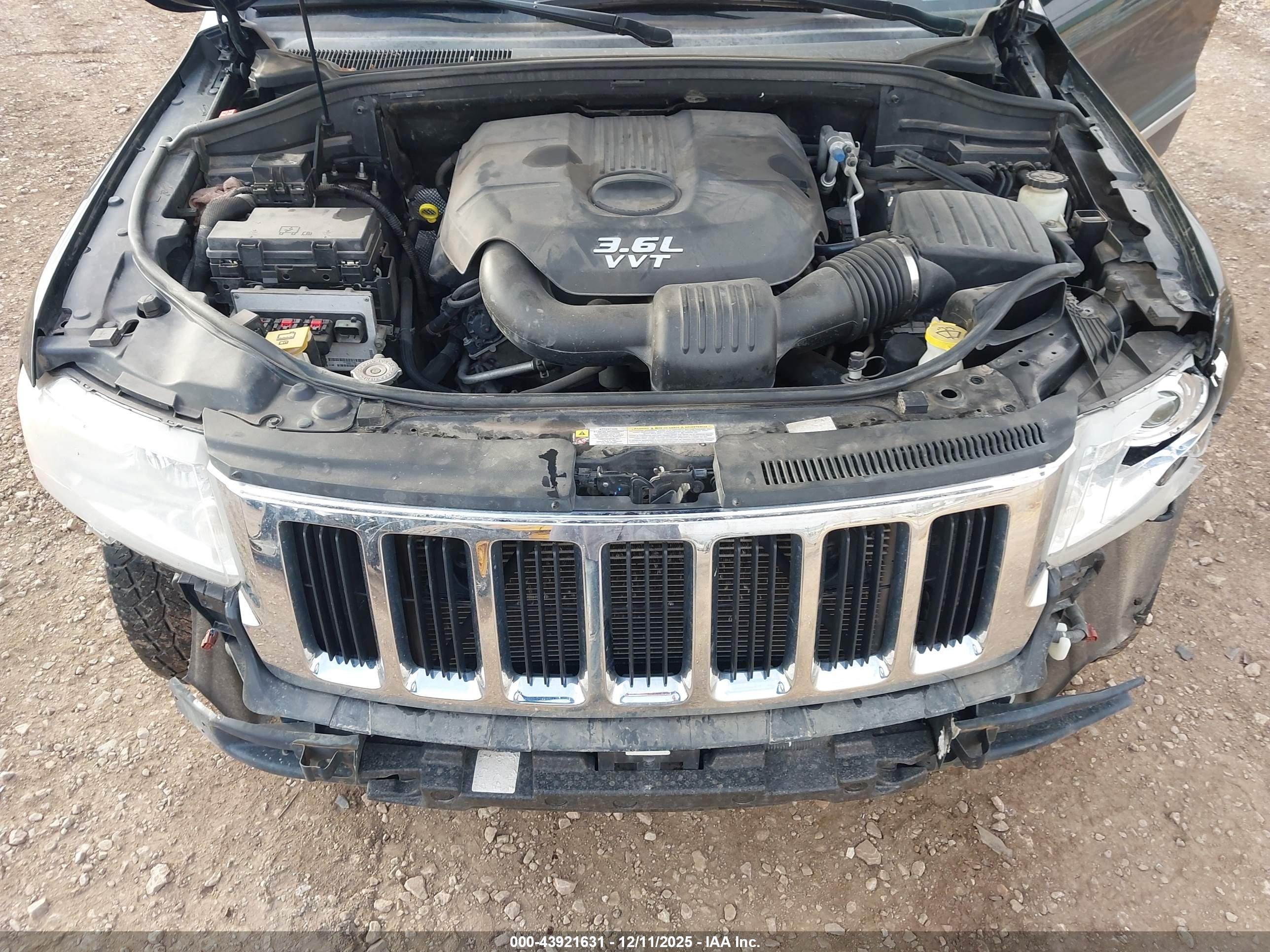 JEEP GRAND image 10