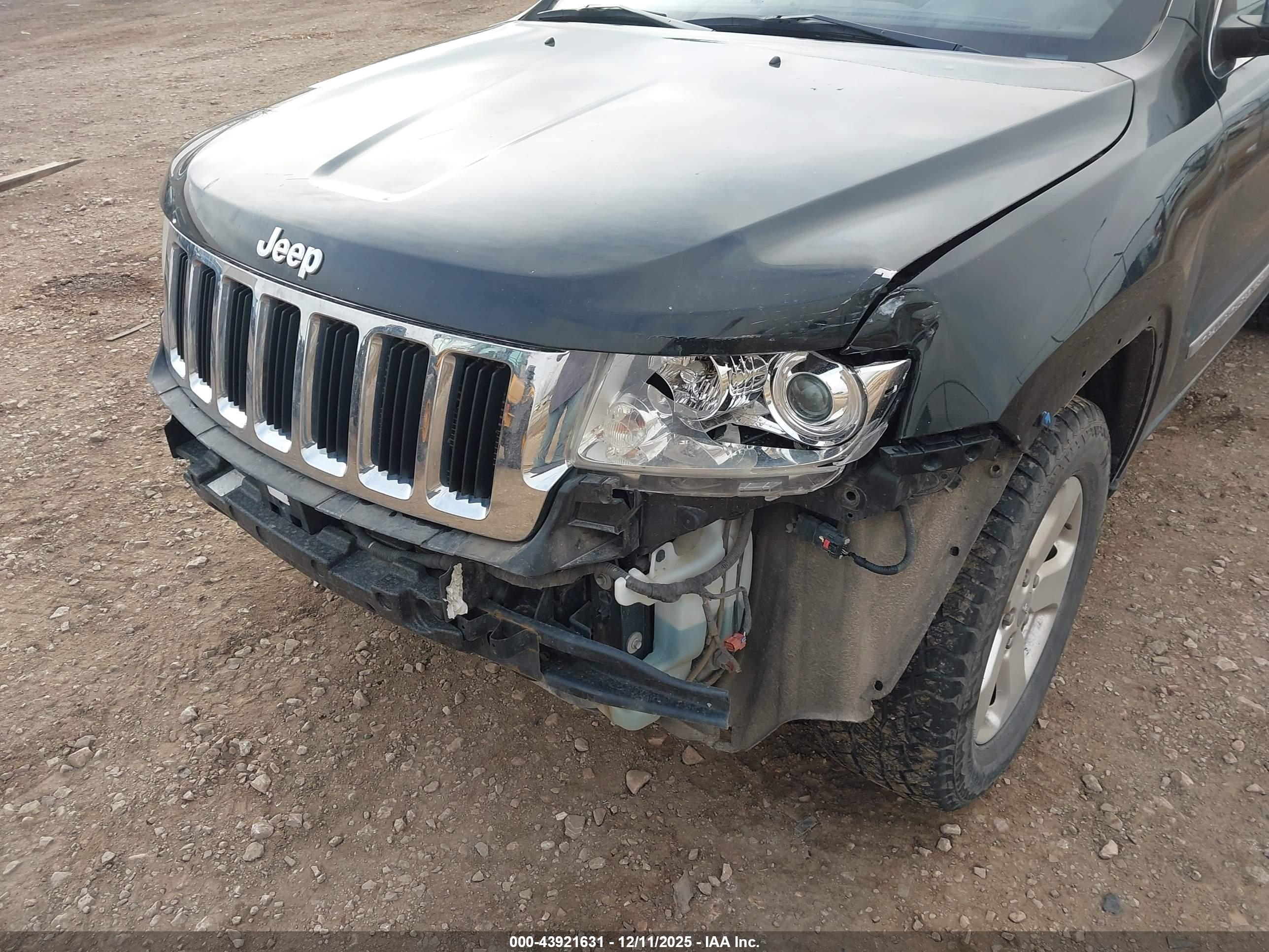 JEEP GRAND image 6