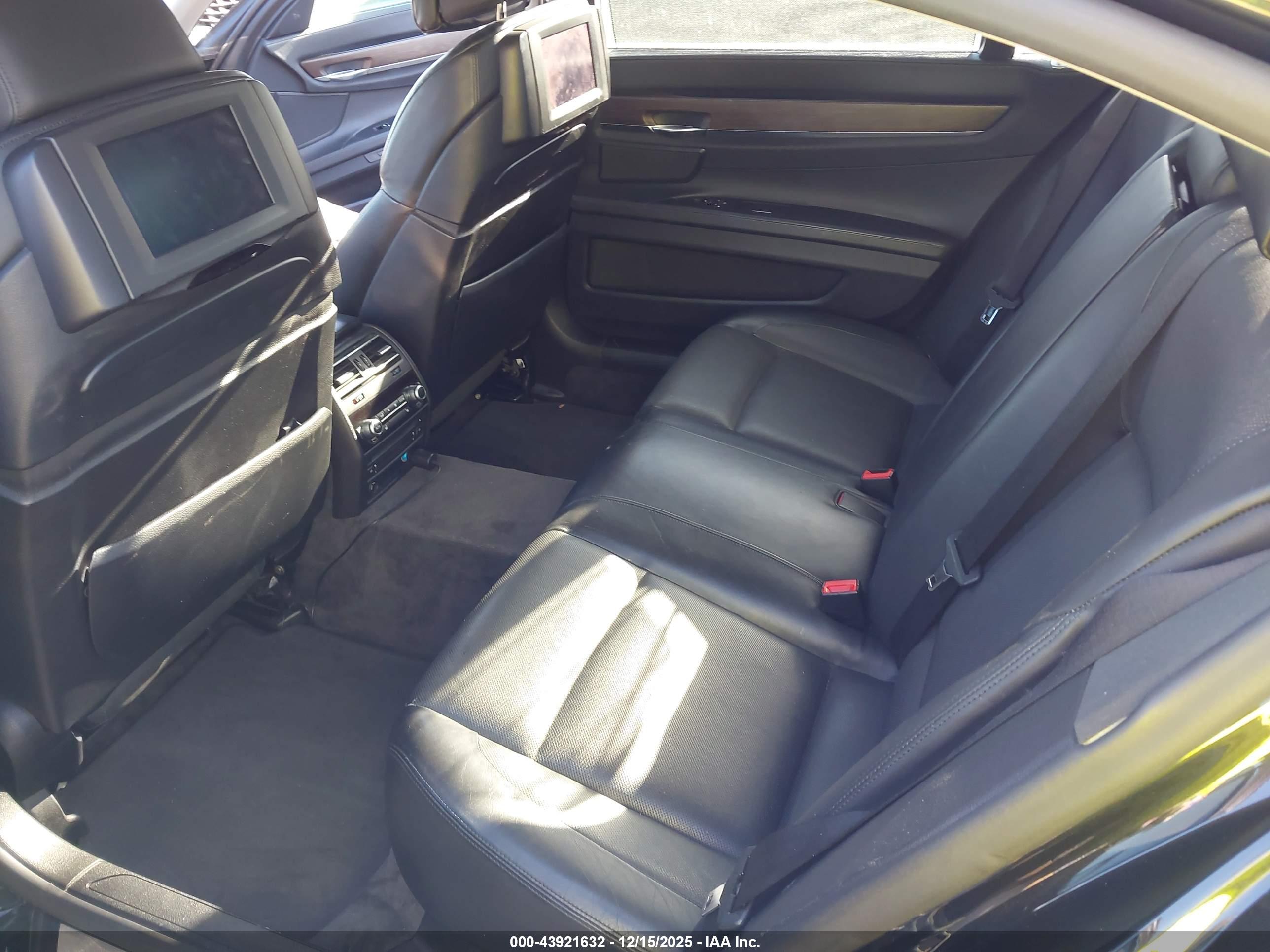 BMW 750LI image 8