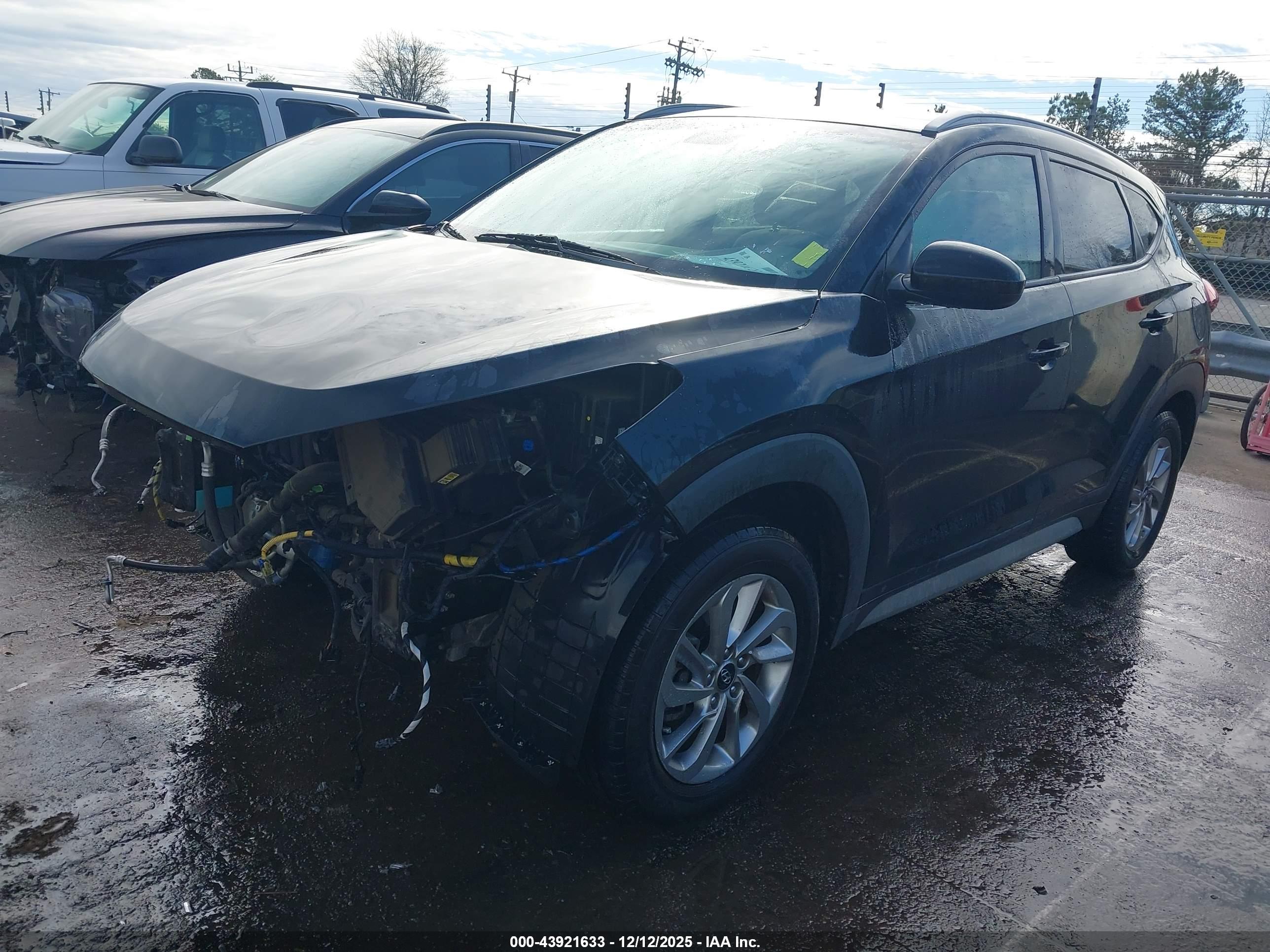 HYUNDAI TUCSON image 2