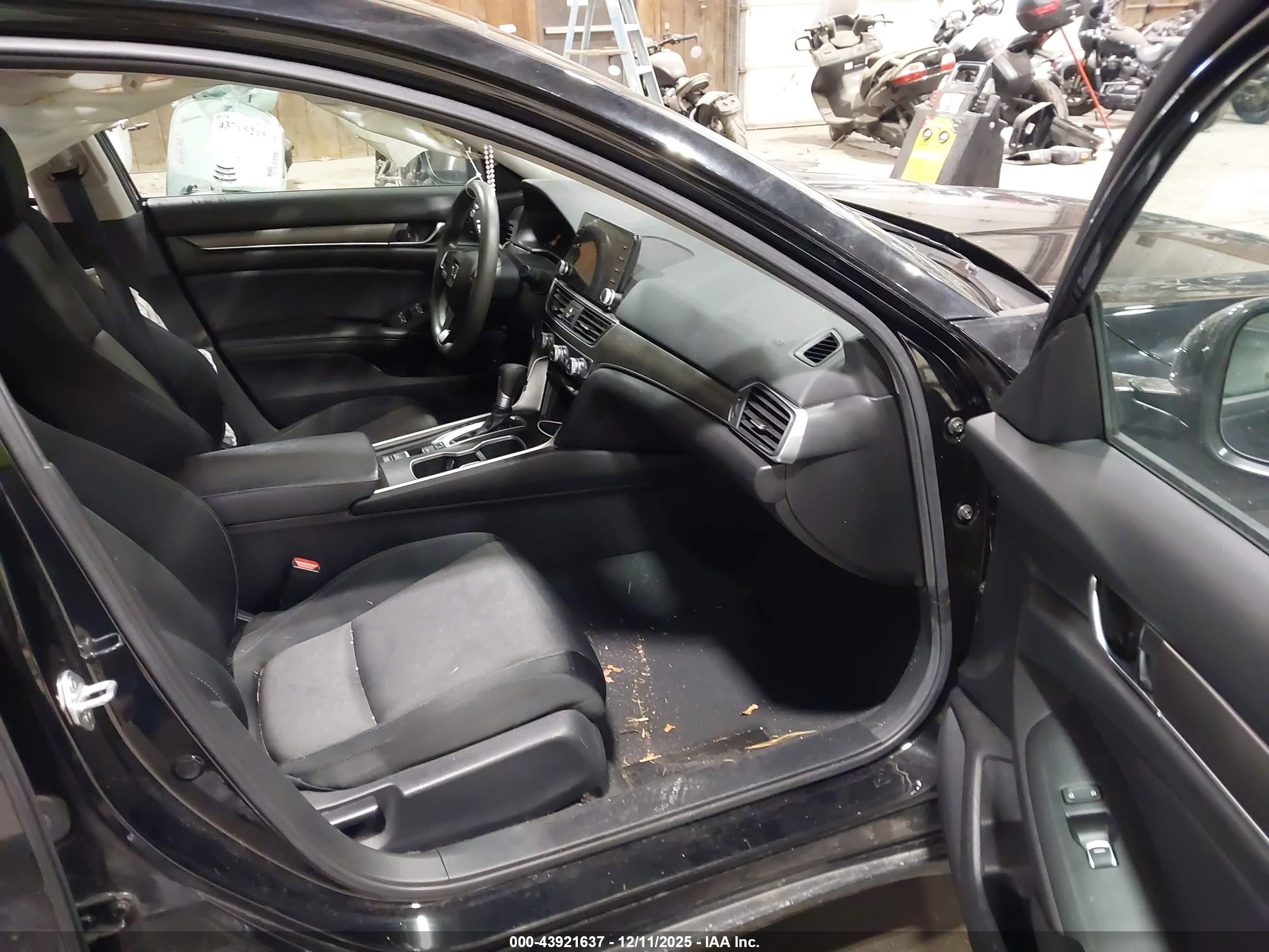 HONDA ACCORD image 5