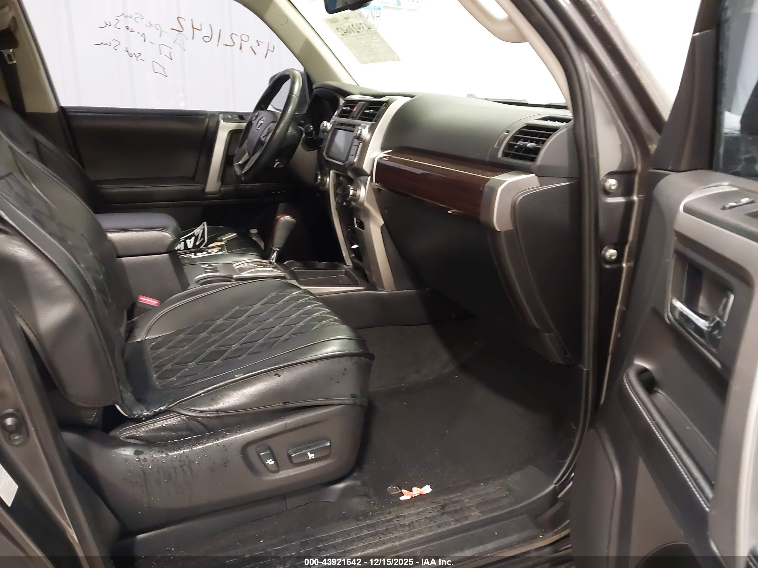 TOYOTA 4RUNNER image 5