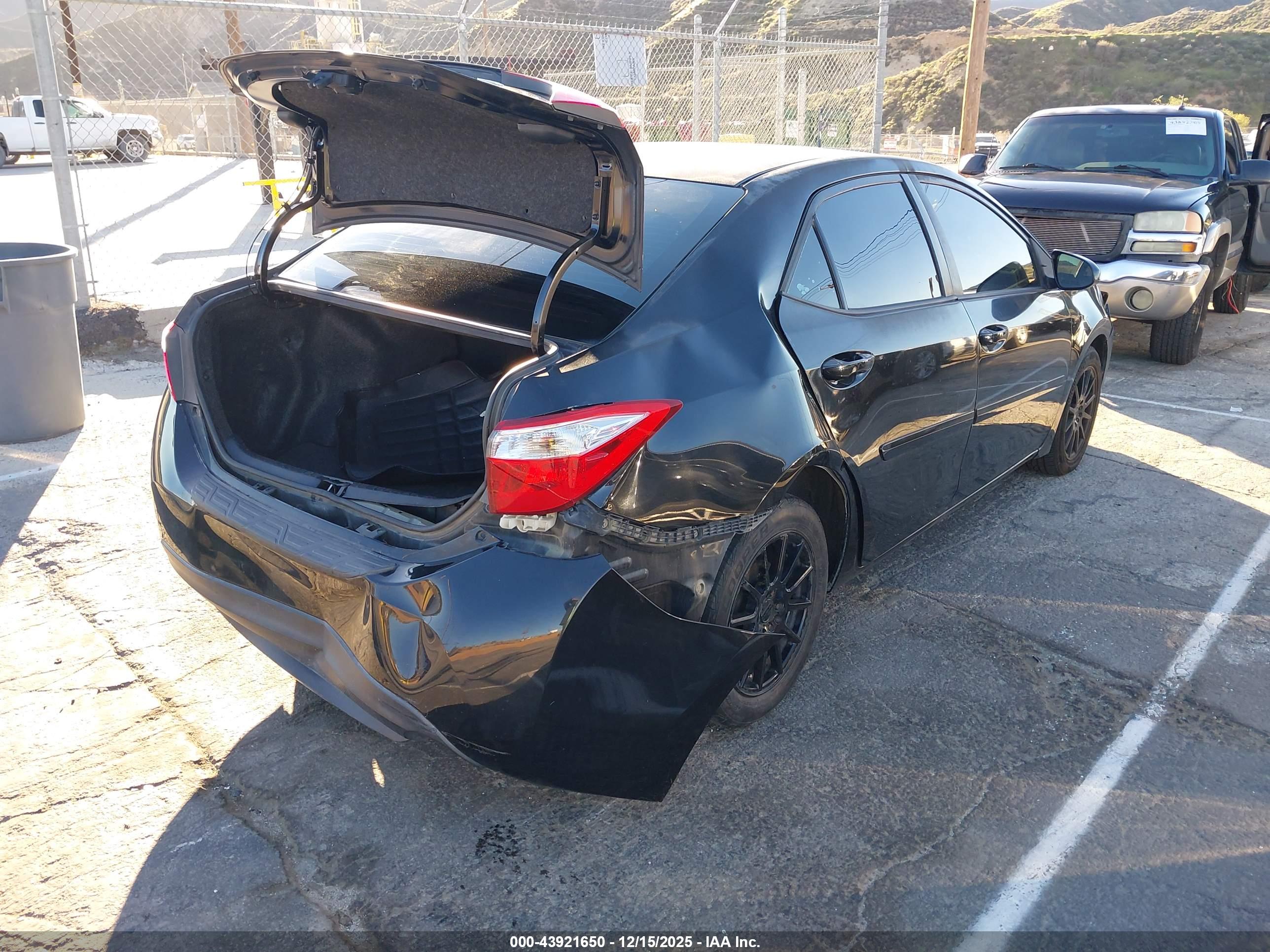 TOYOTA COROLLA image 4