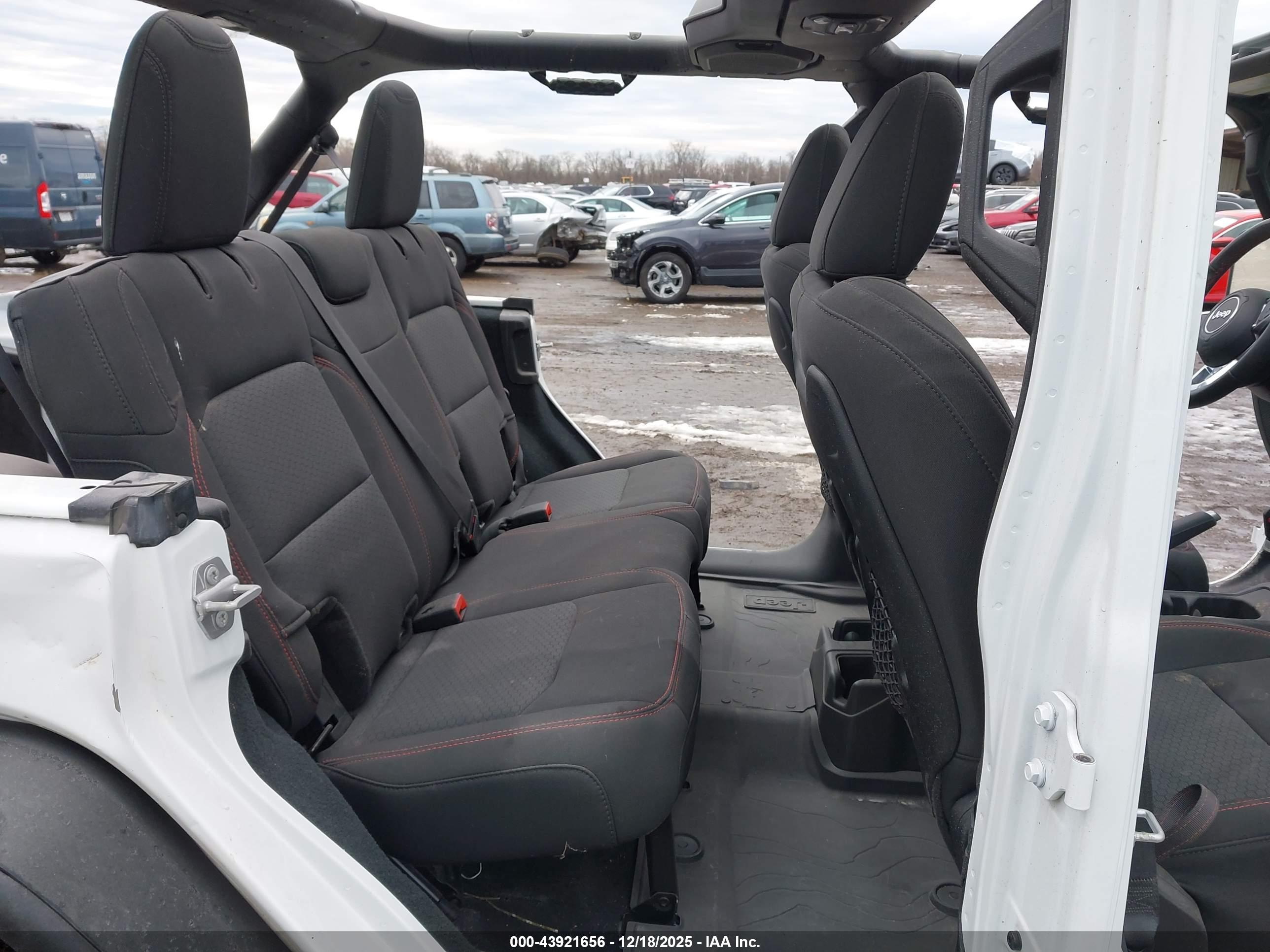 JEEP WRANGLER image 8