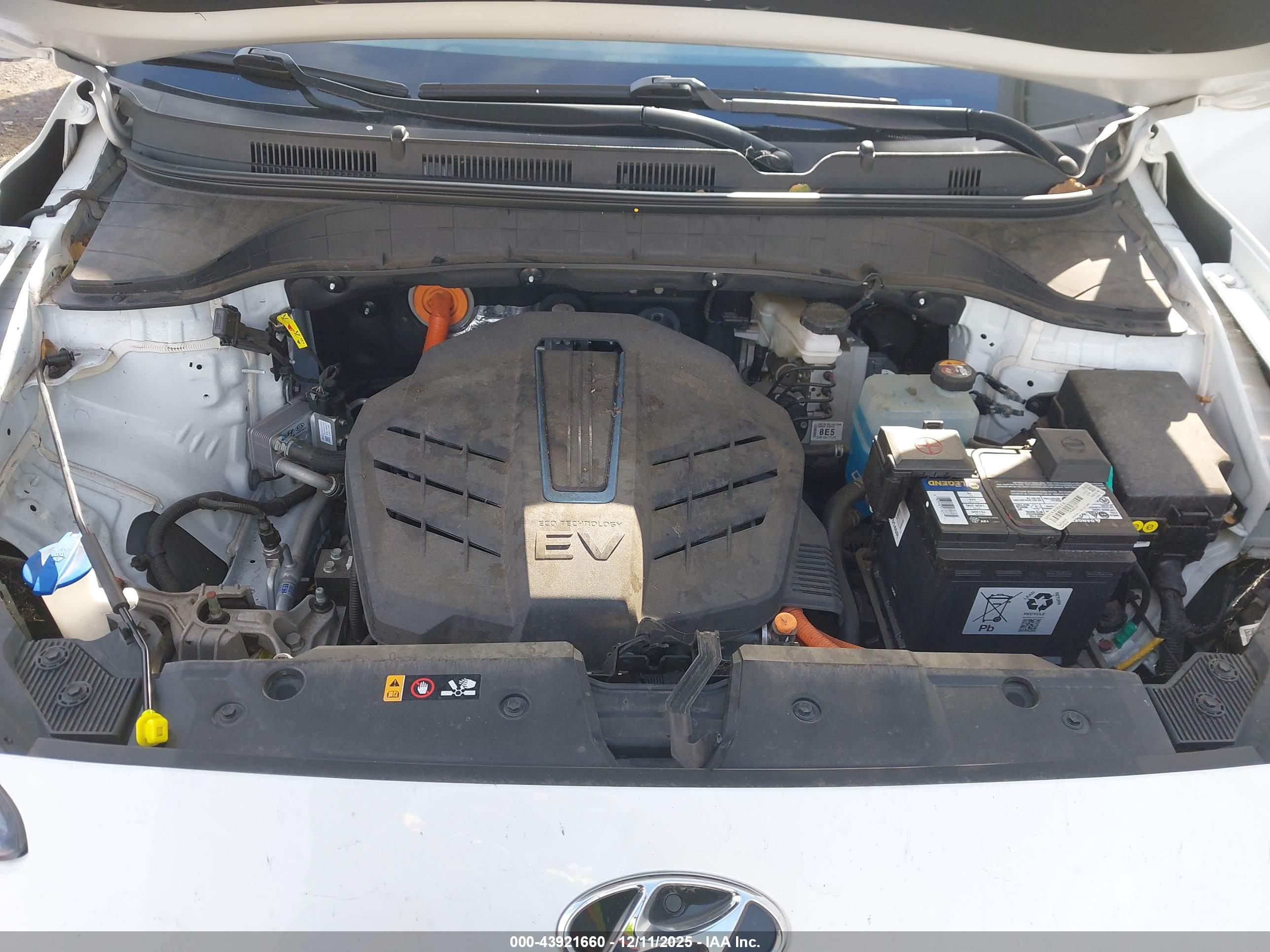 HYUNDAI KONA image 10
