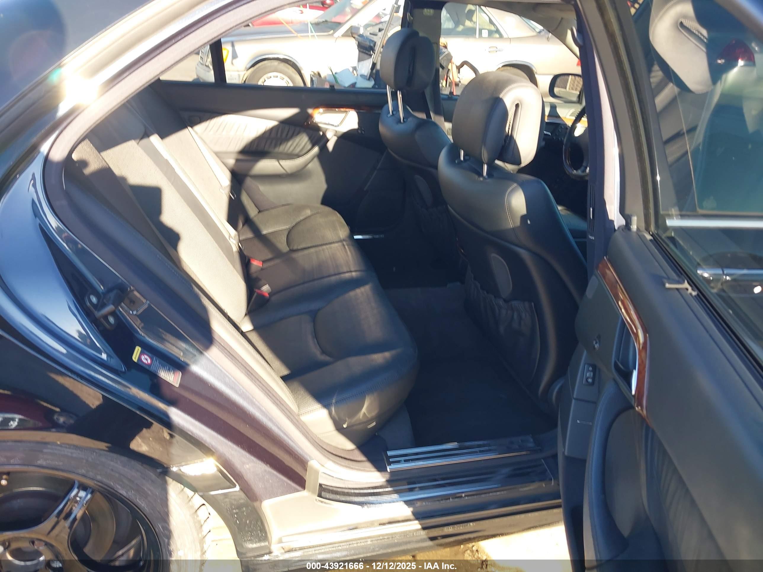 MERCEDES-BENZ S image 8