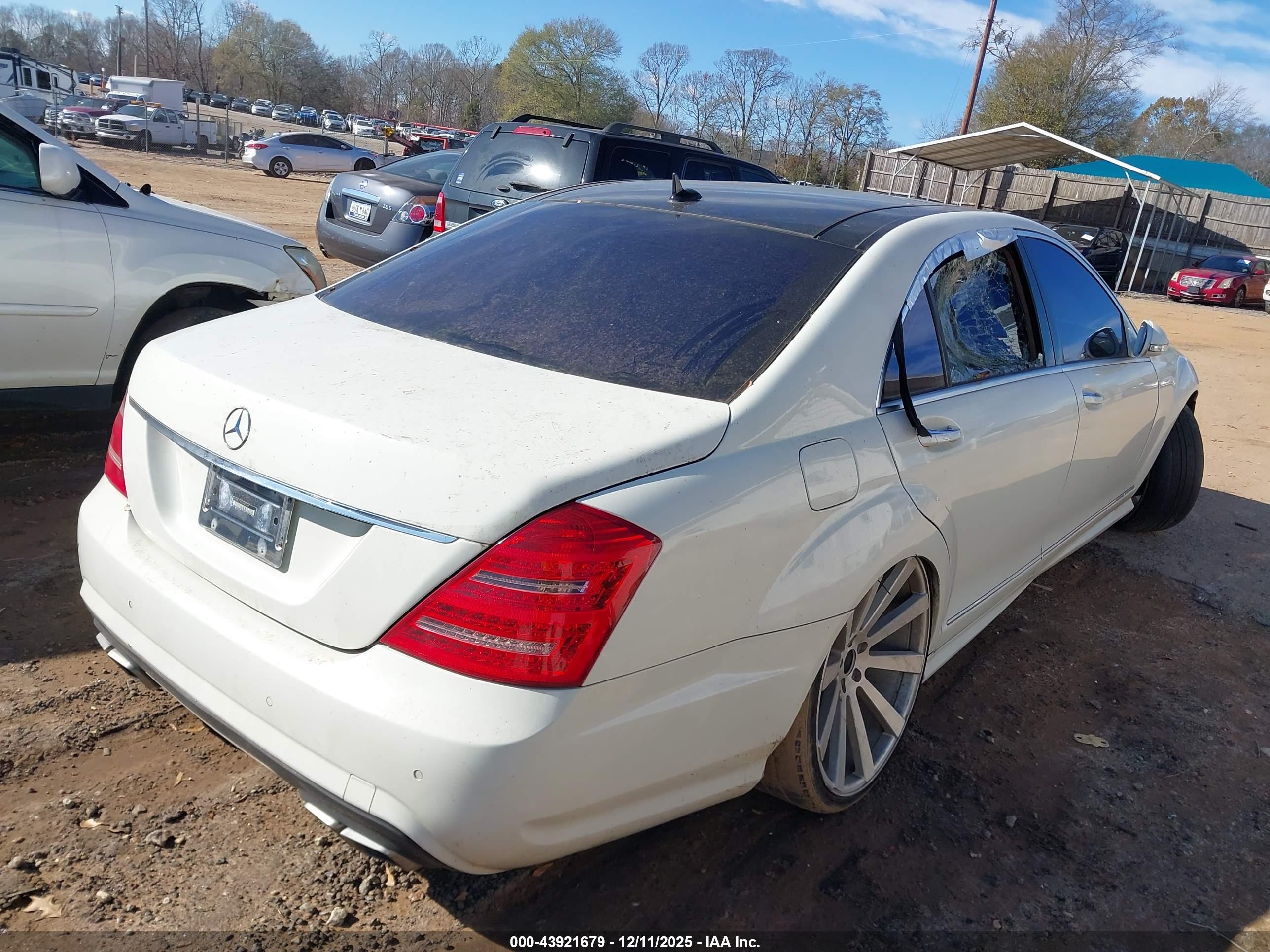 MERCEDES-BENZ S image 4