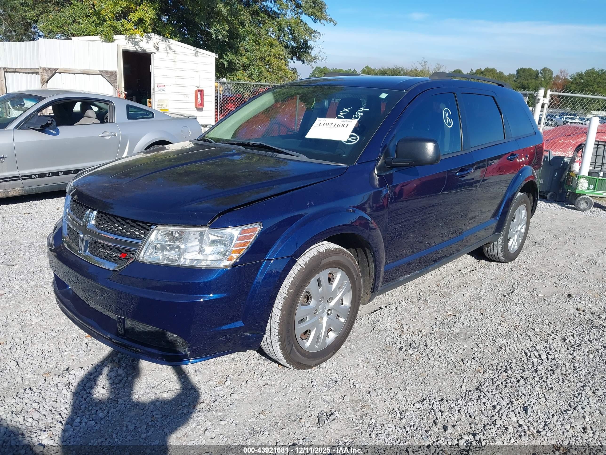DODGE JOURNEY image 2