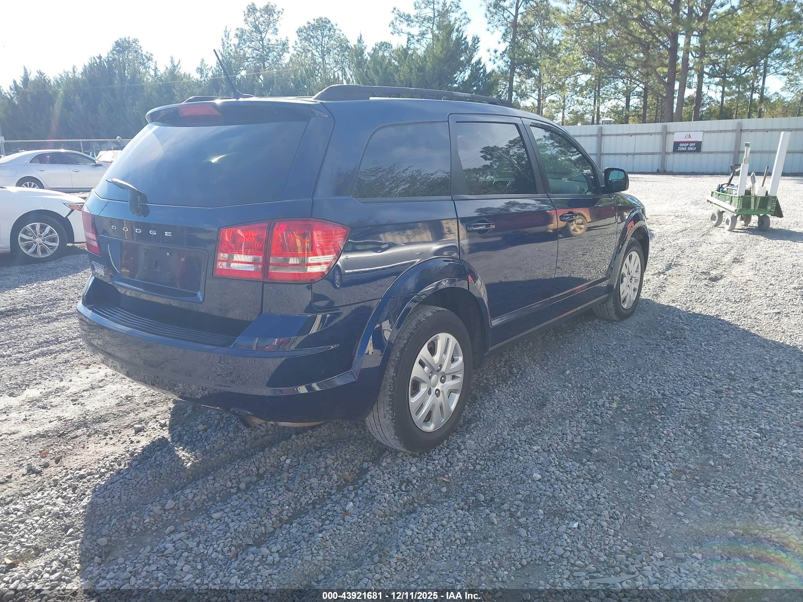 DODGE JOURNEY image 4