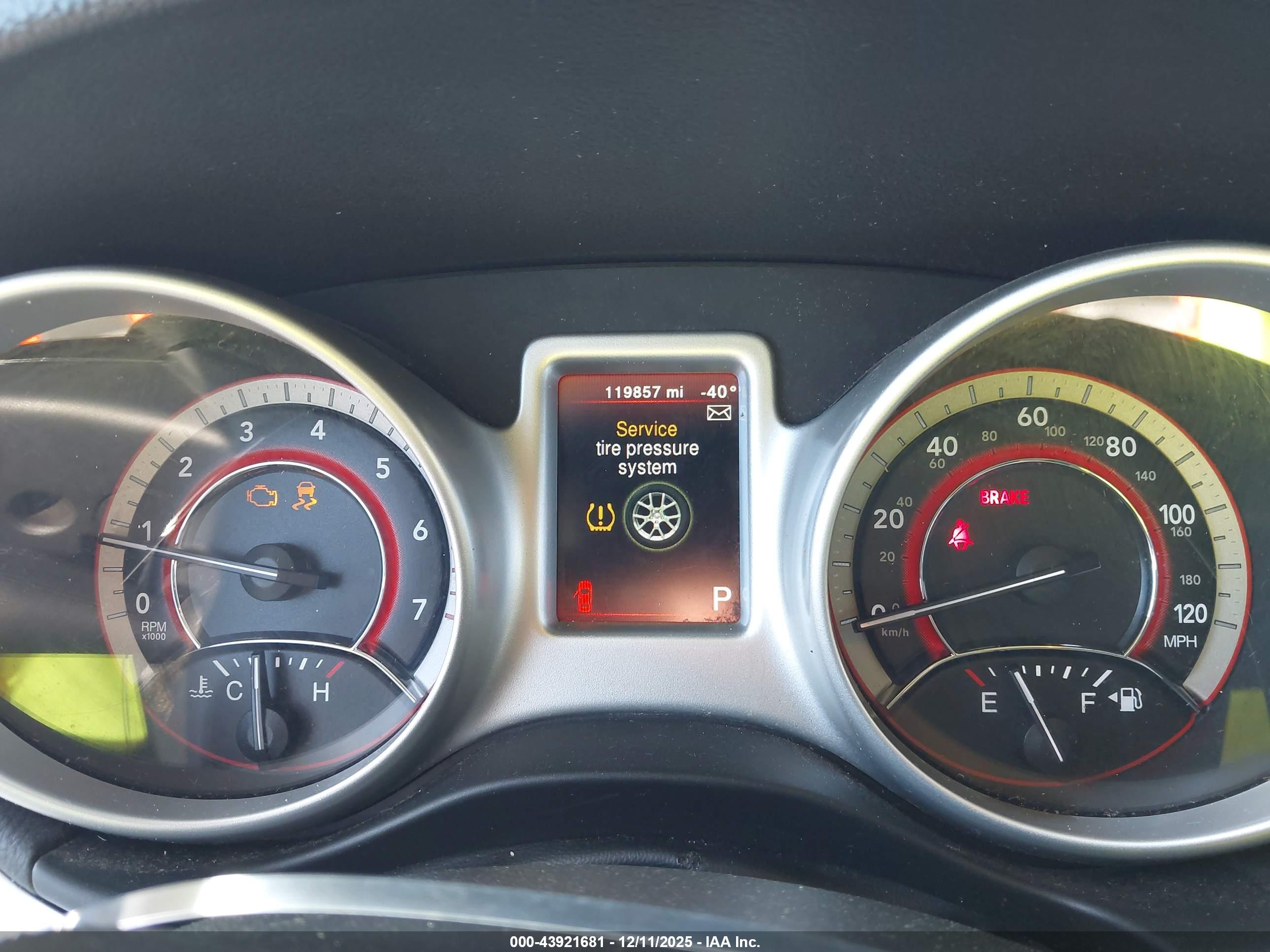 DODGE JOURNEY image 7