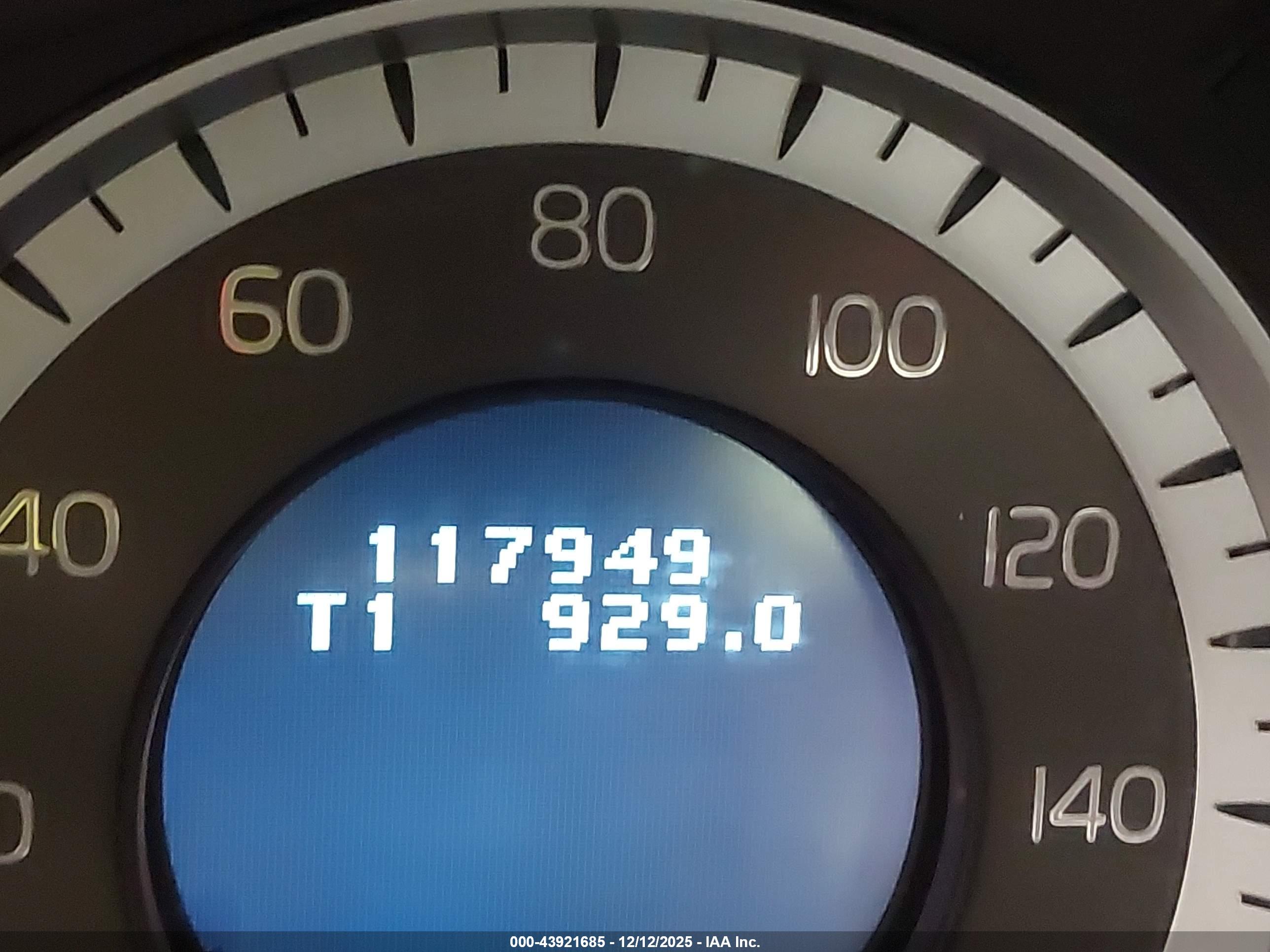 VOLVO S60 image 7