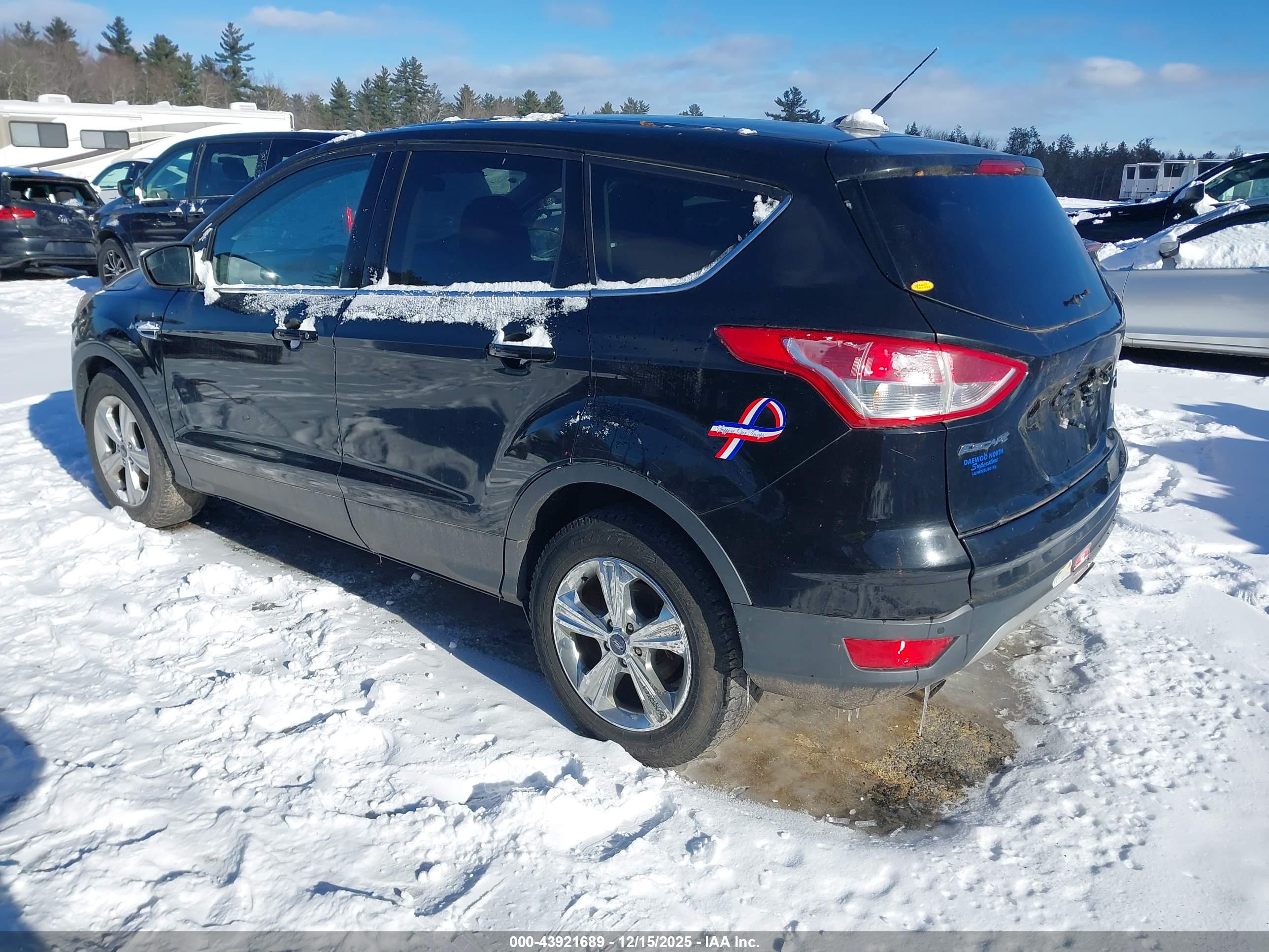 FORD ESCAPE image 3