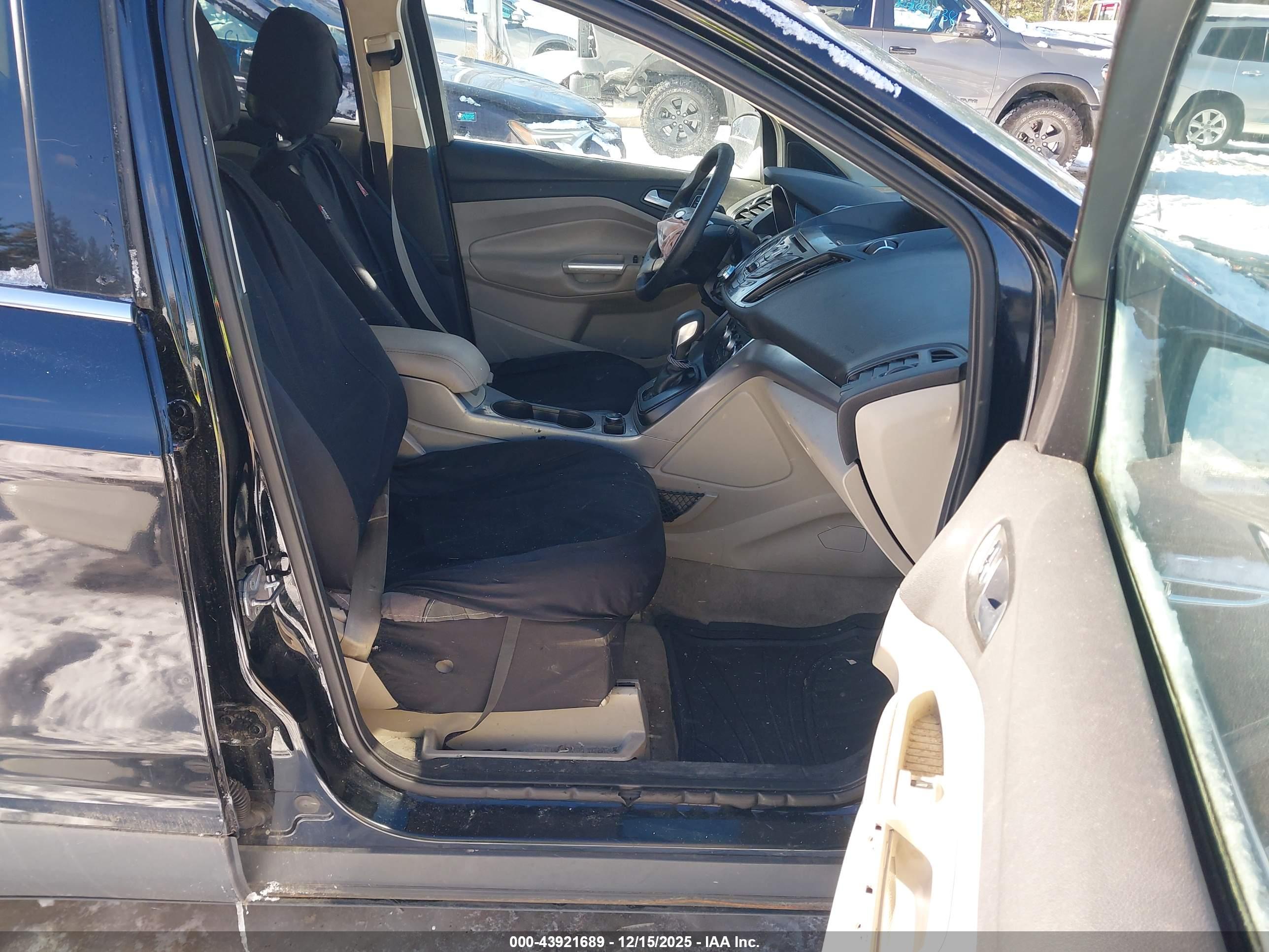 FORD ESCAPE image 5