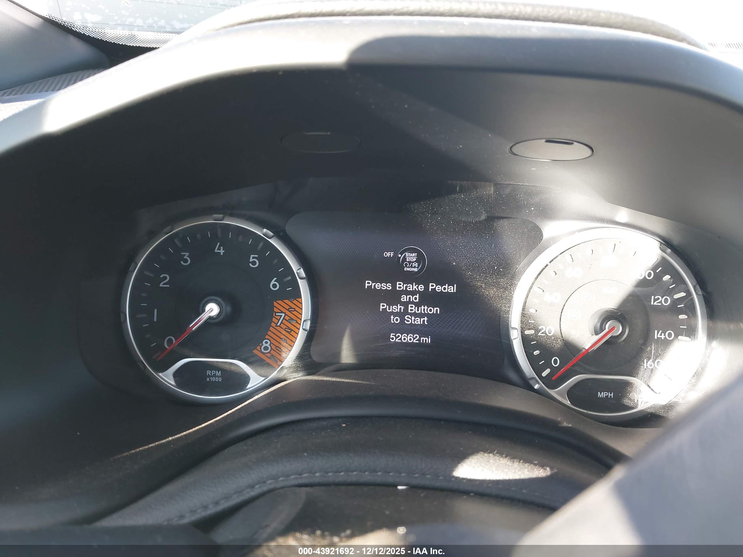 JEEP RENEGADE image 7