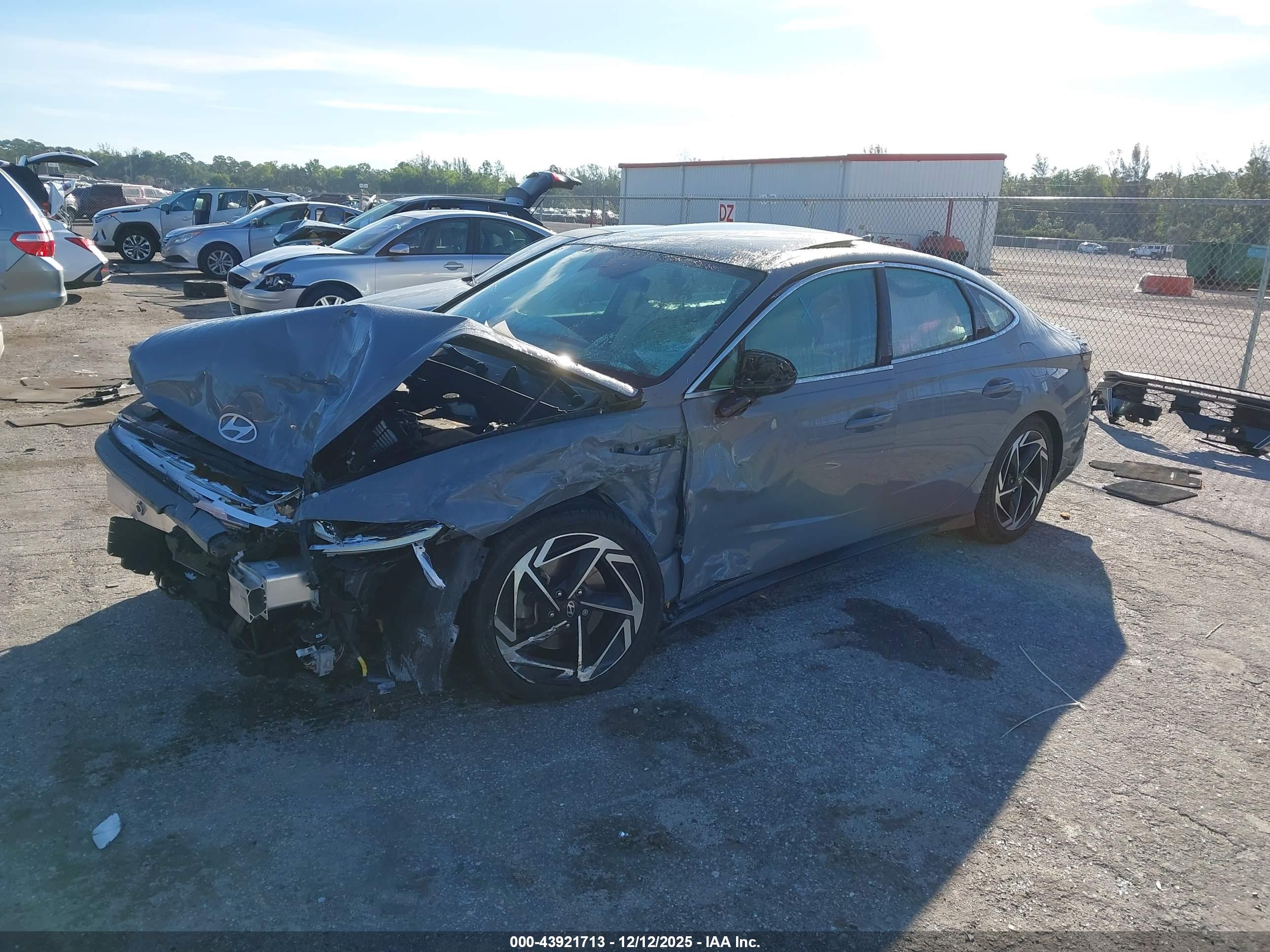 HYUNDAI SONATA image 2