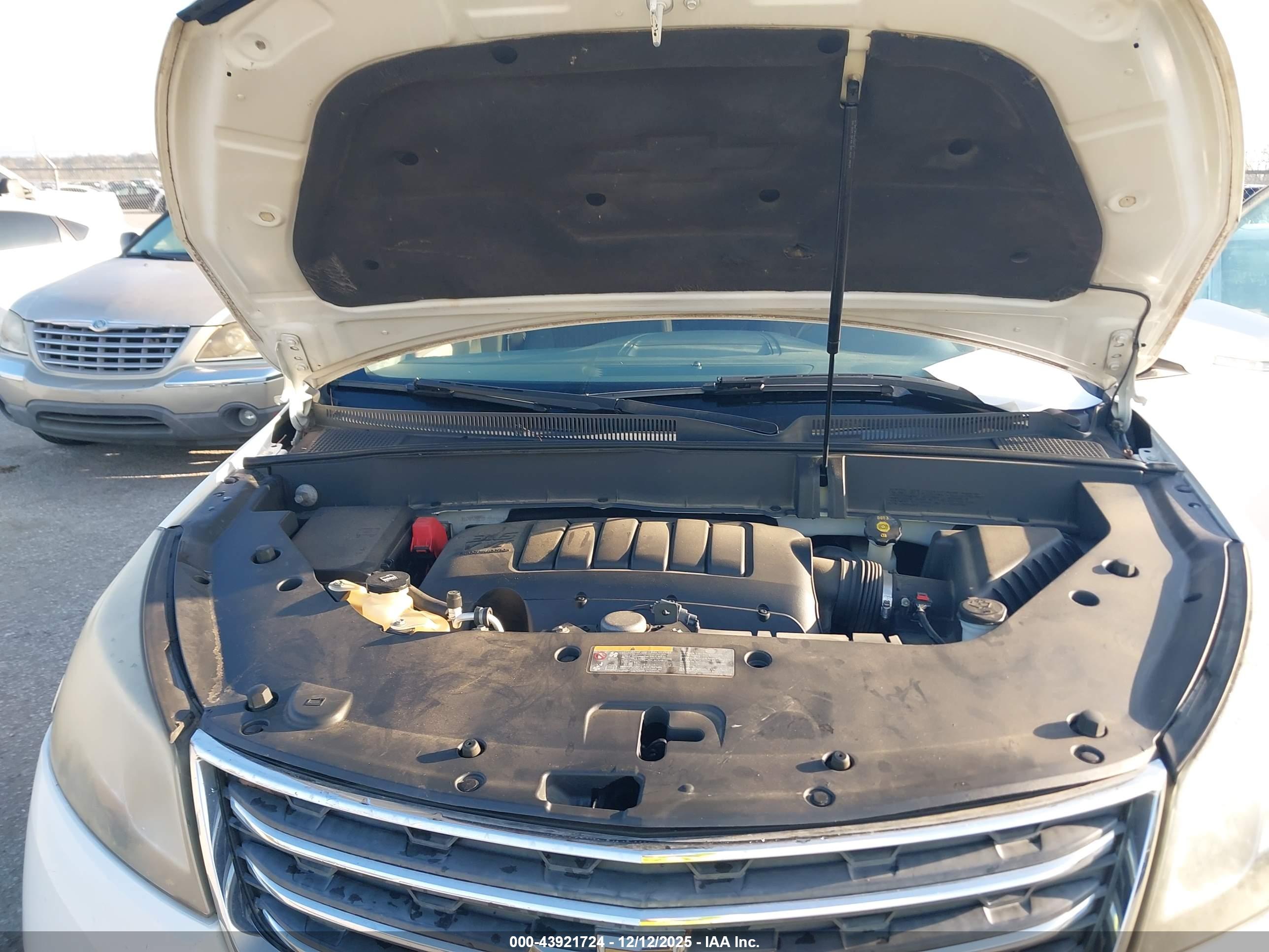 CHEVROLET TRAVERSE image 10