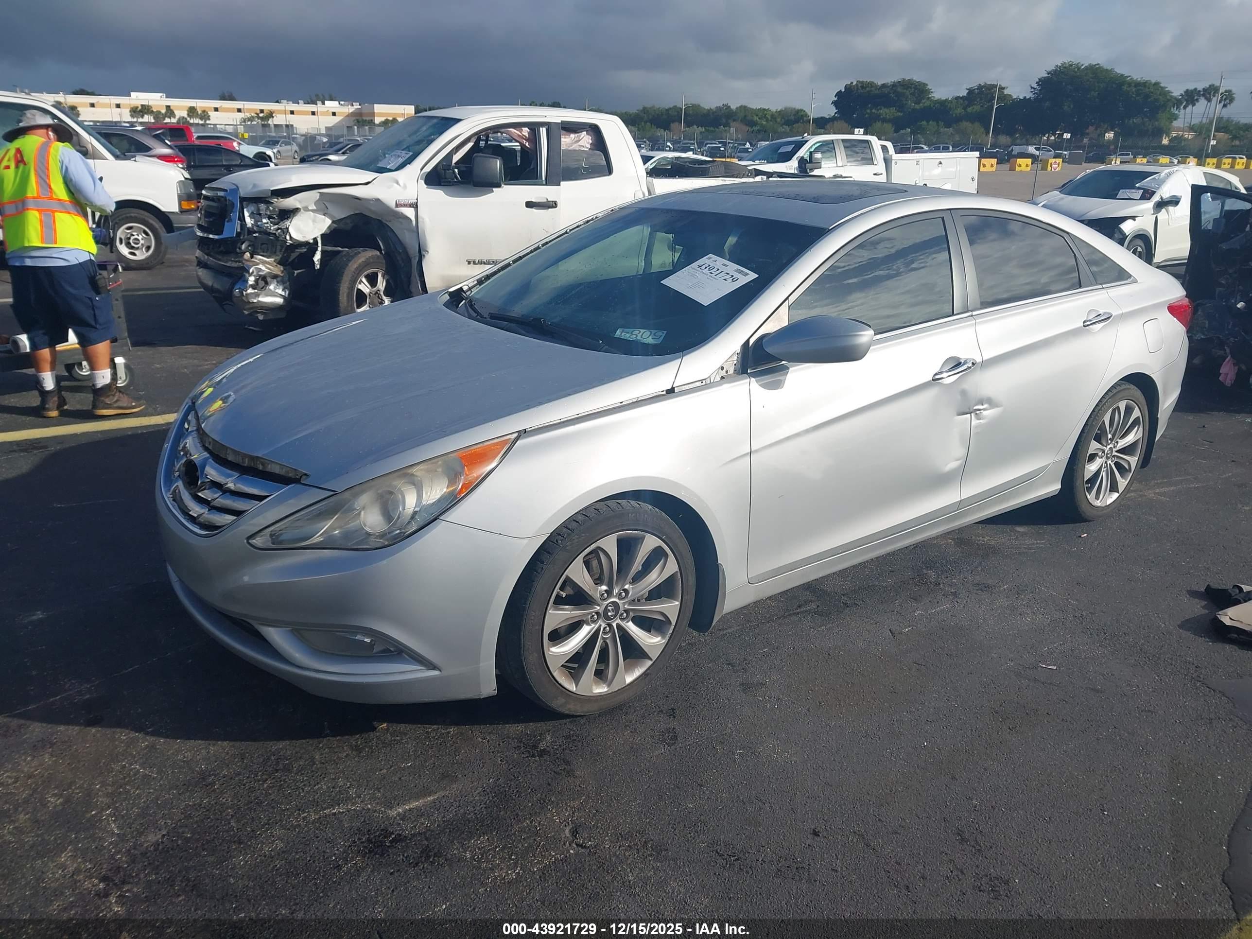 HYUNDAI SONATA image 2