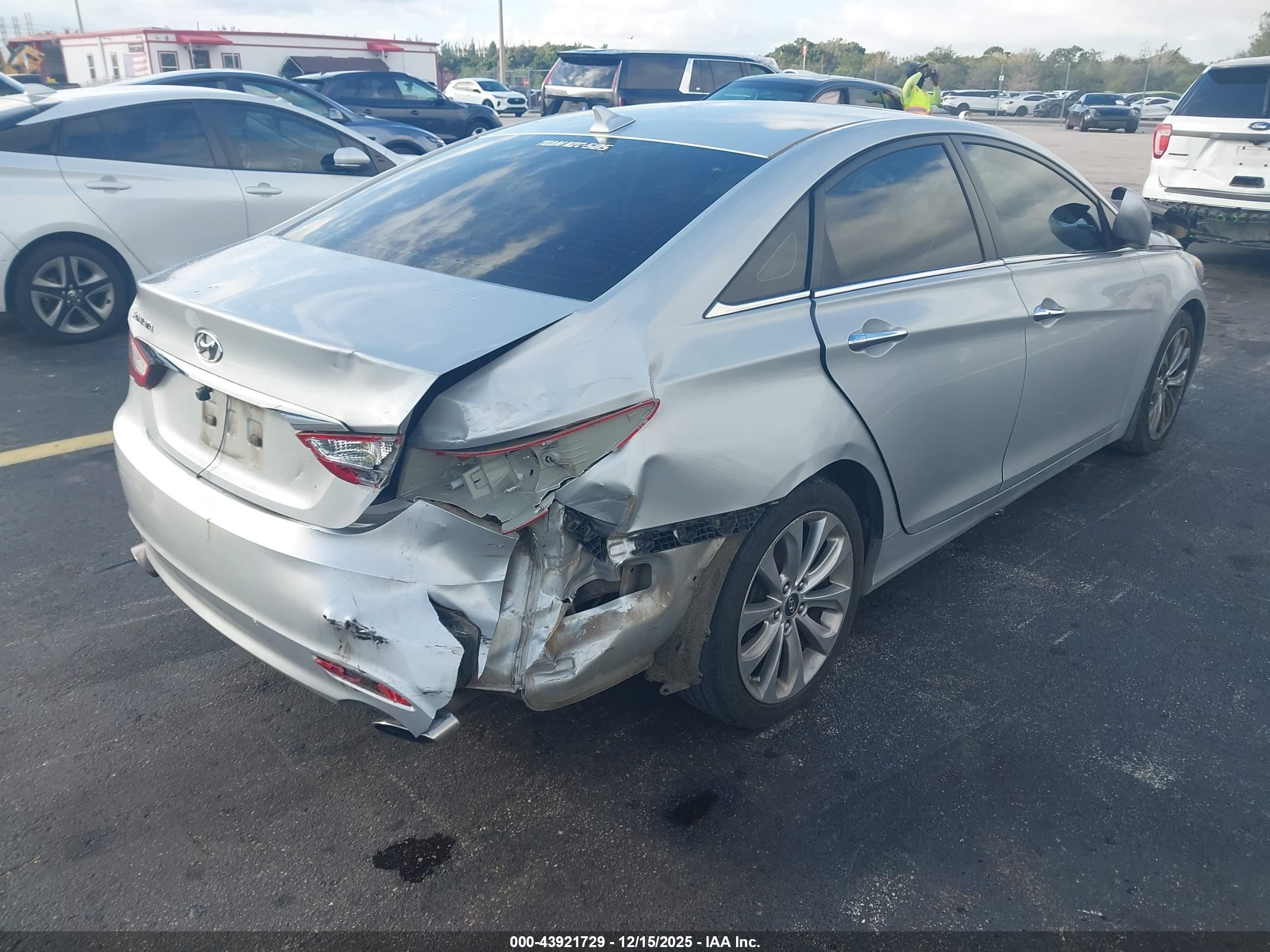 HYUNDAI SONATA image 6