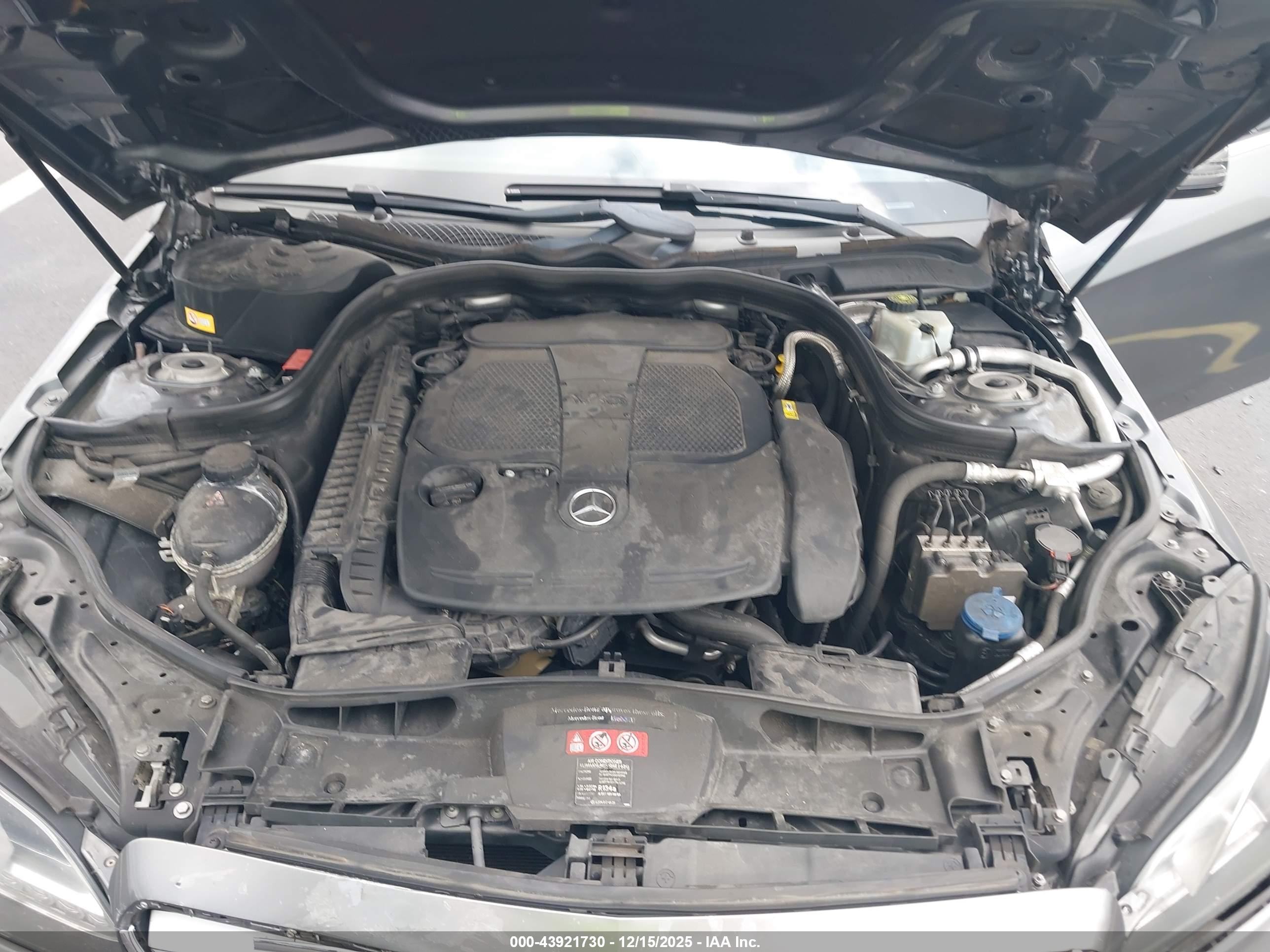MERCEDES-BENZ E image 10