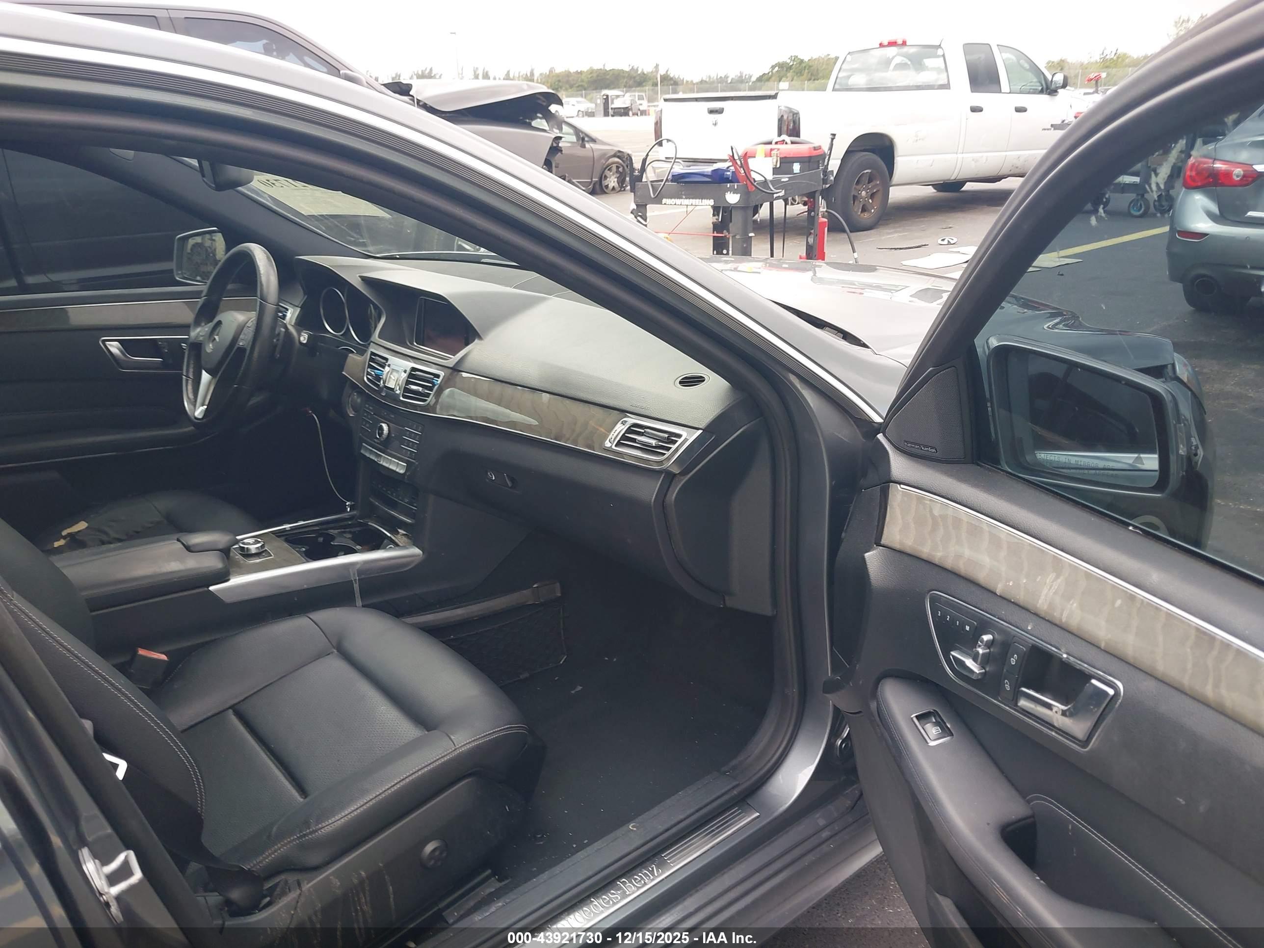 MERCEDES-BENZ E image 5