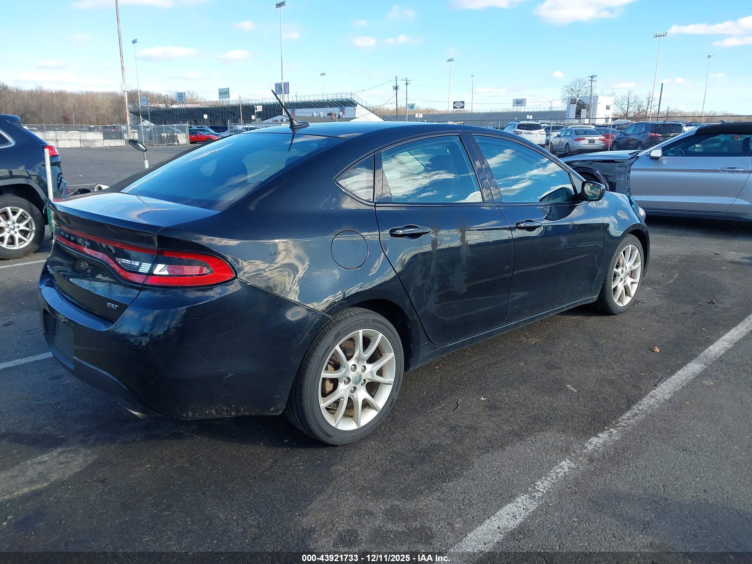 DODGE DART image 4
