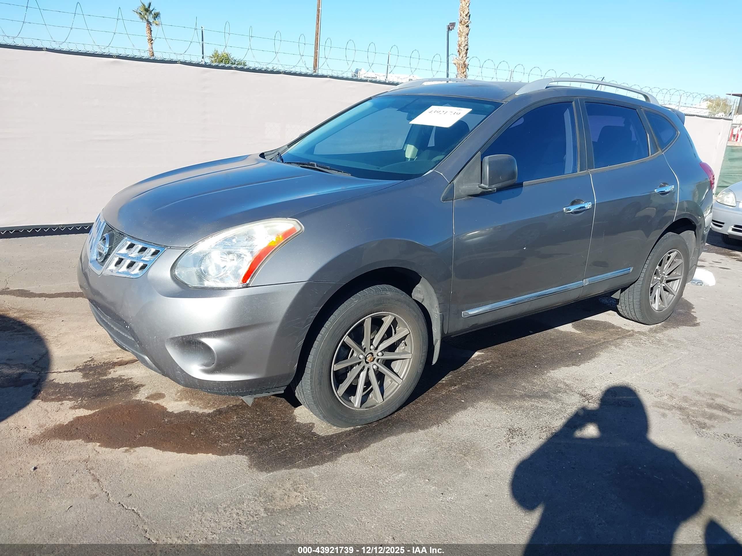 NISSAN ROGUE image 6