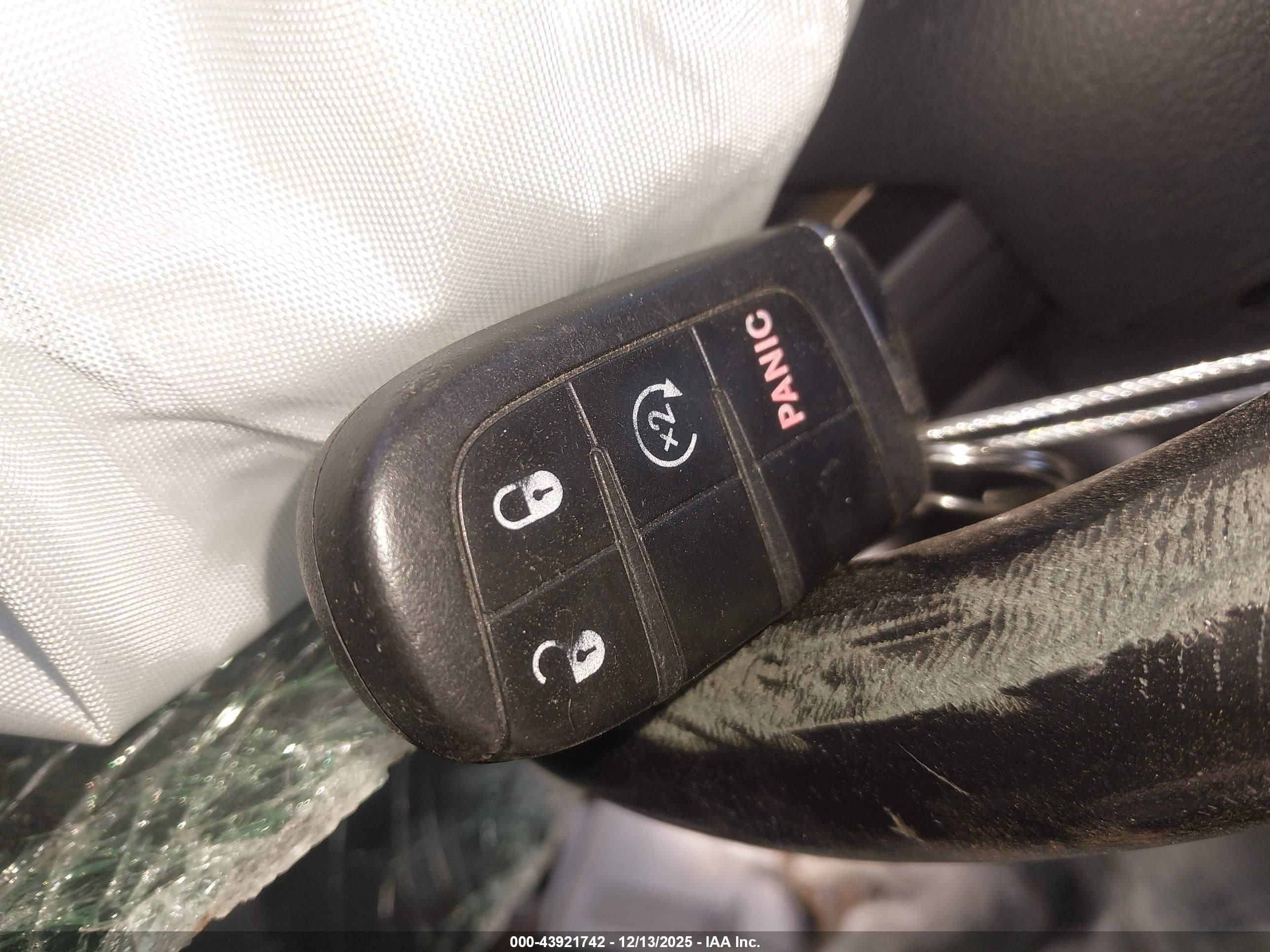 JEEP RENEGADE image 11