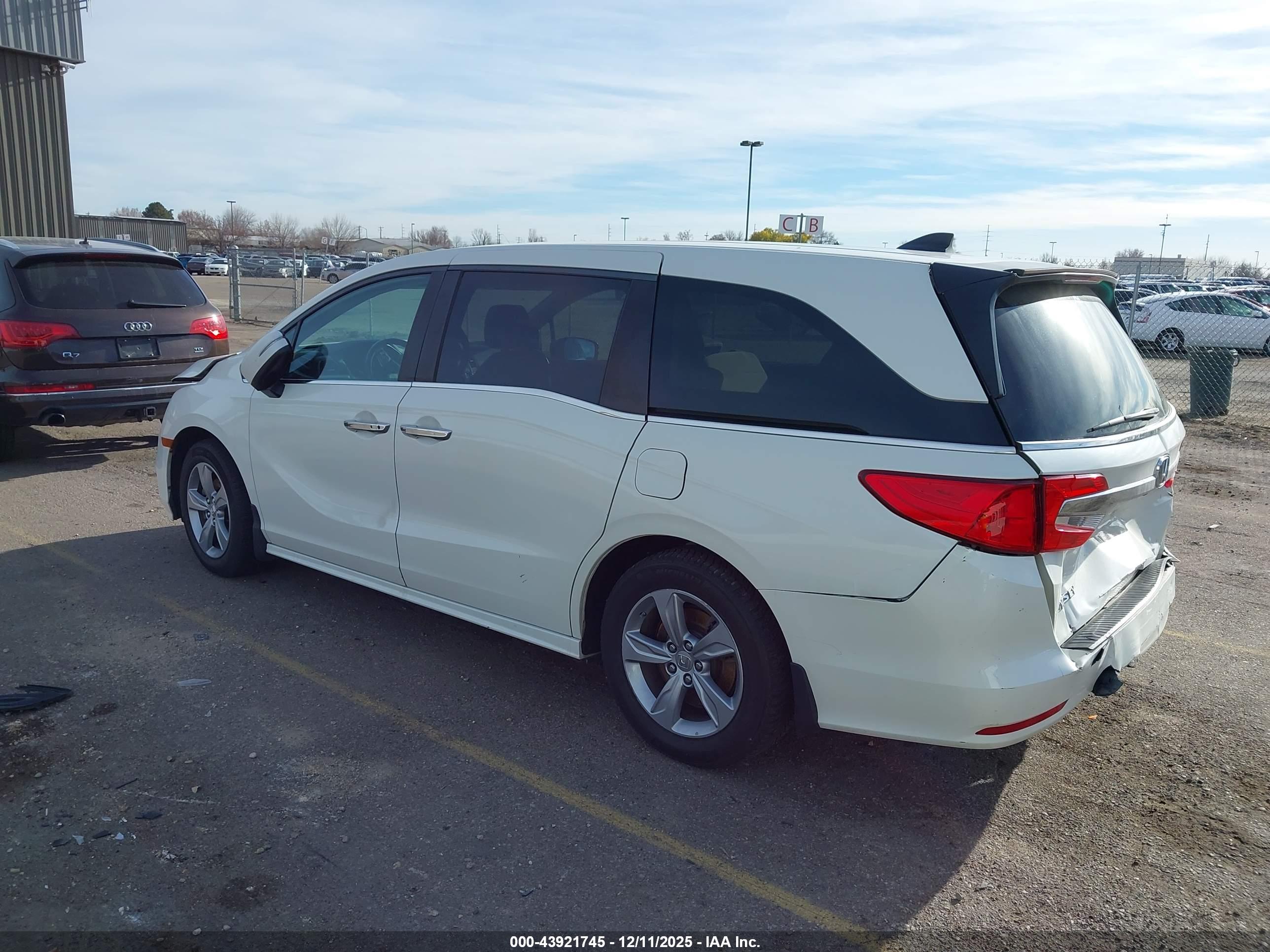 HONDA ODYSSEY image 3