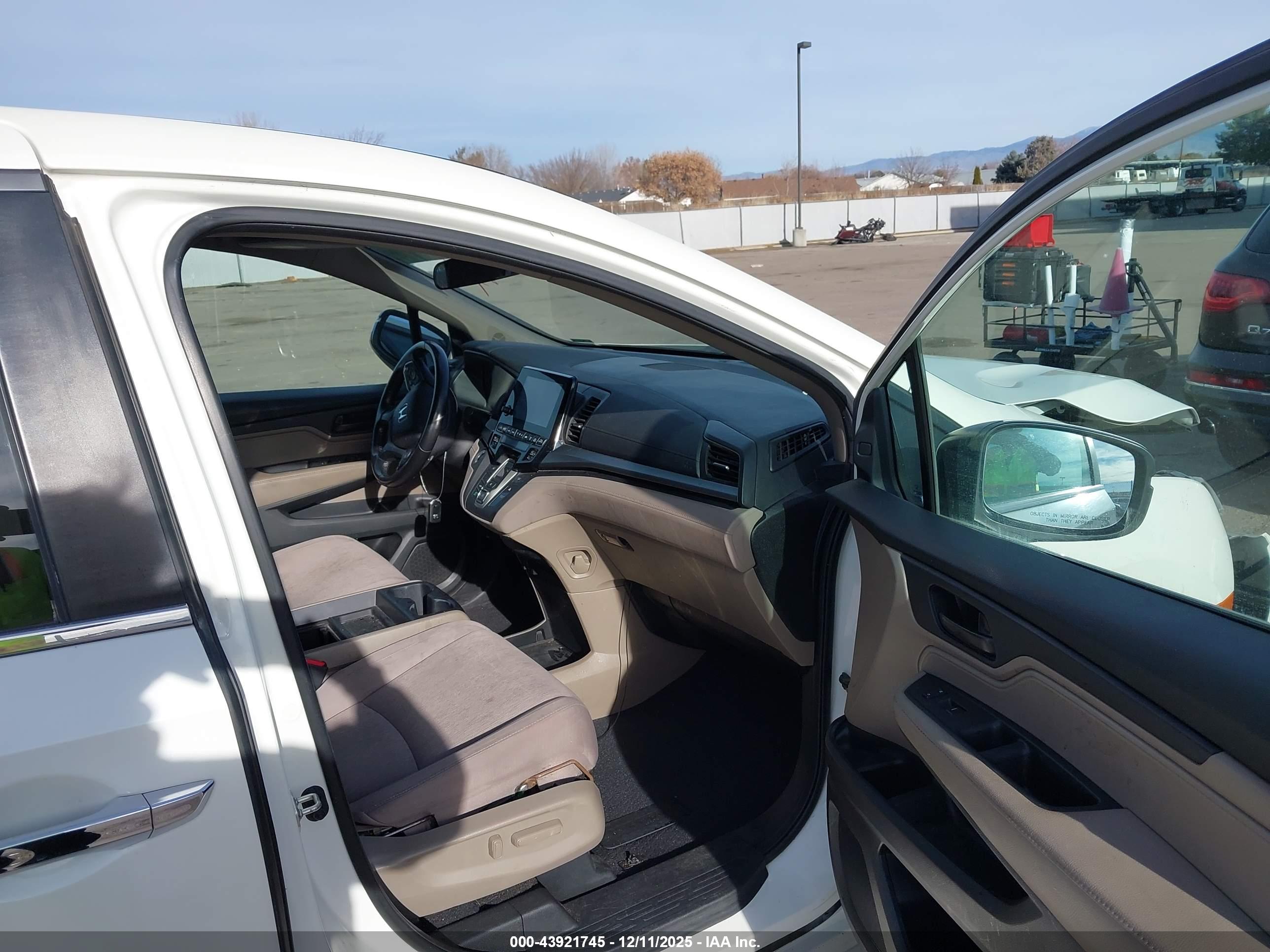 HONDA ODYSSEY image 5