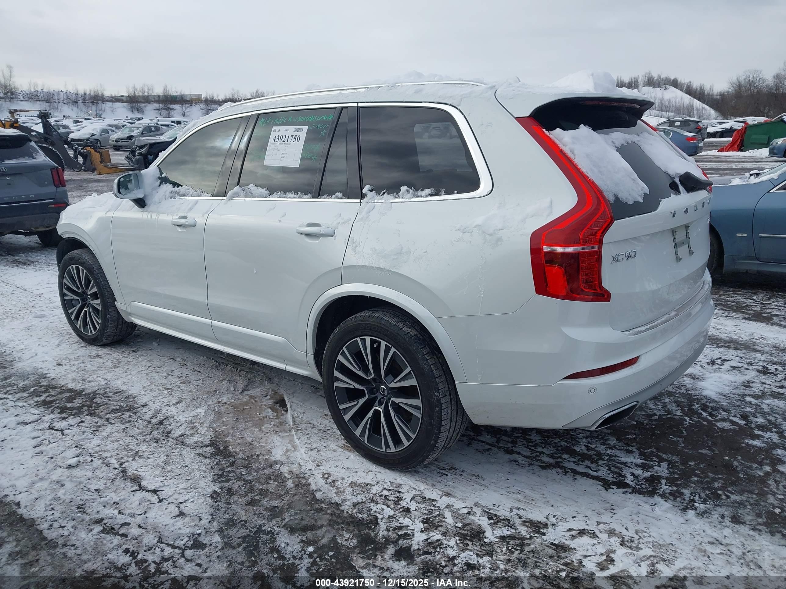 VOLVO XC90 image 3