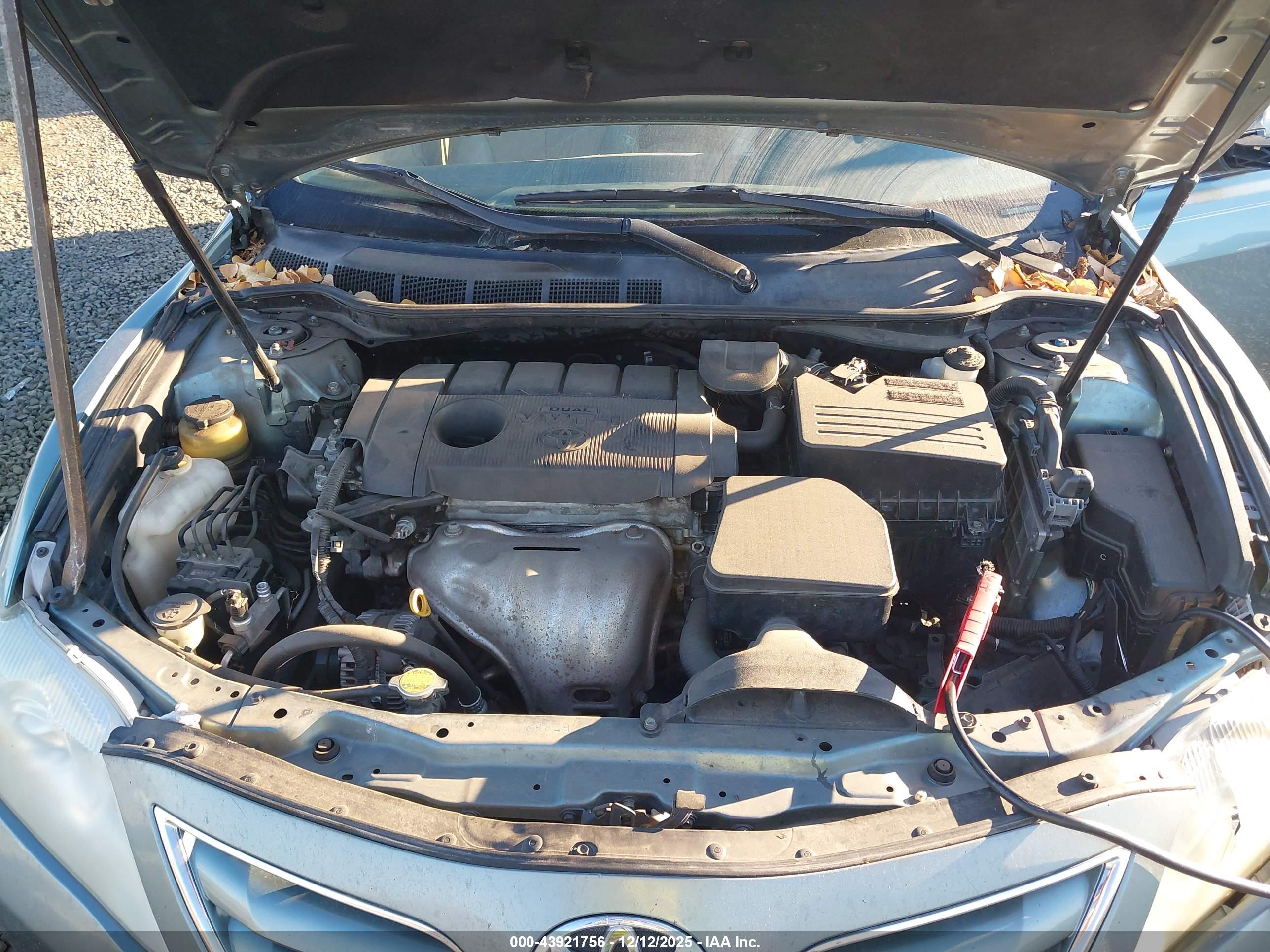 TOYOTA CAMRY image 10