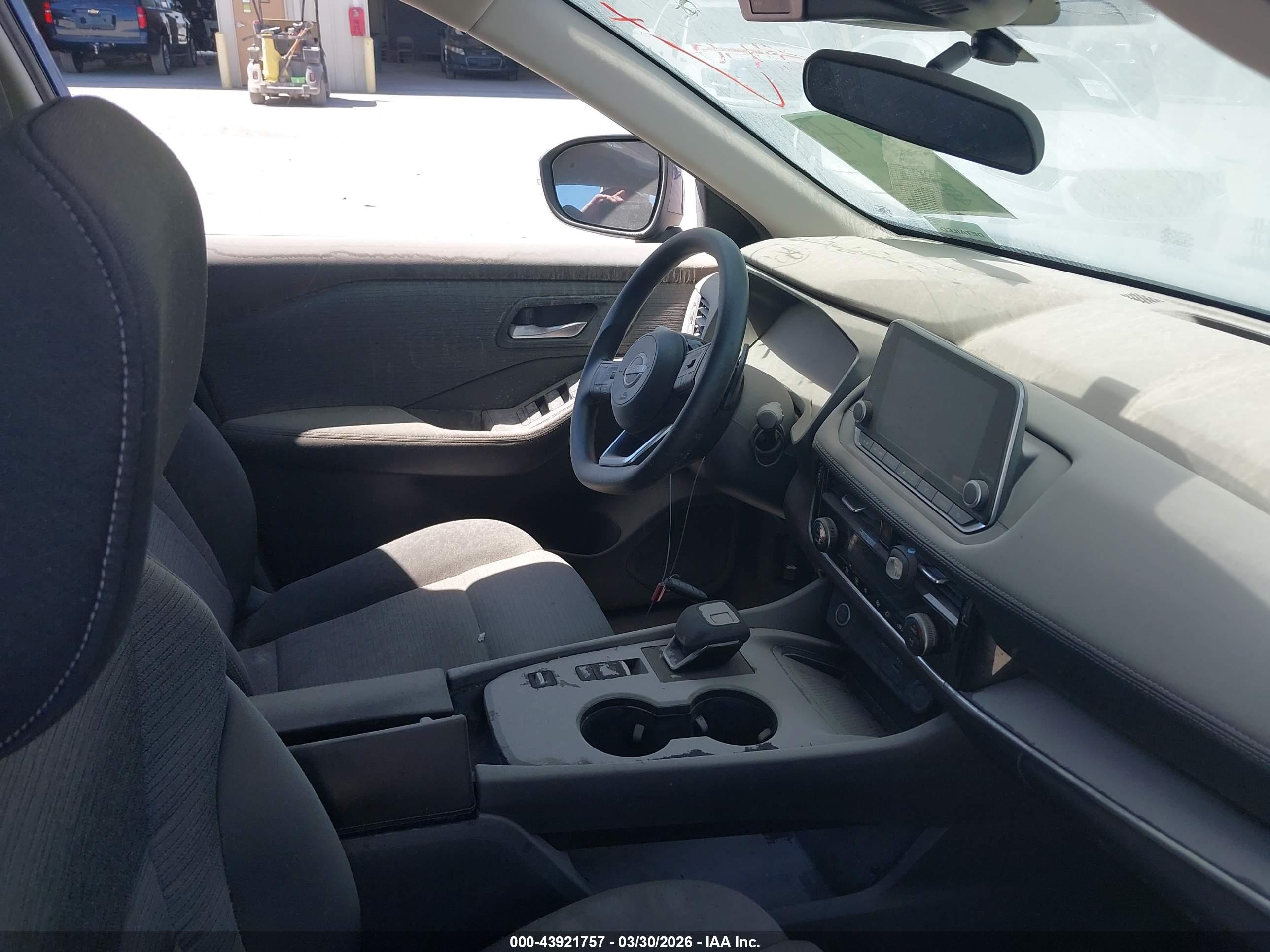 NISSAN ROGUE image 5
