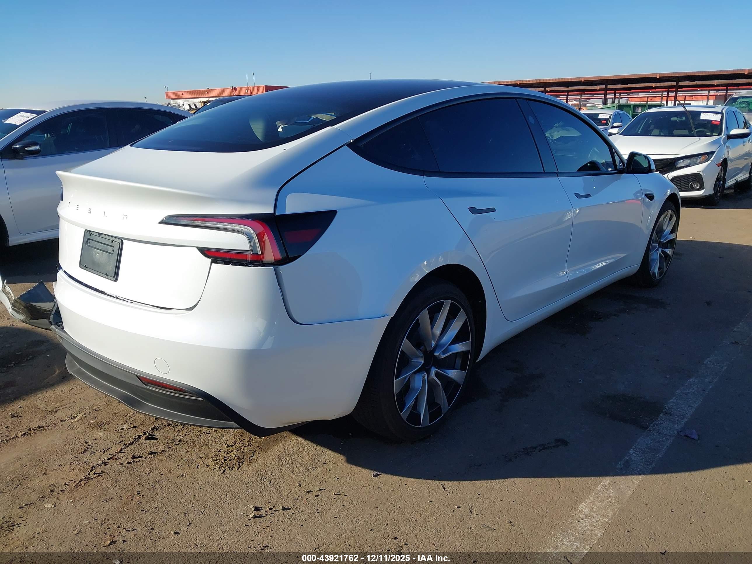 TESLA MODEL image 4