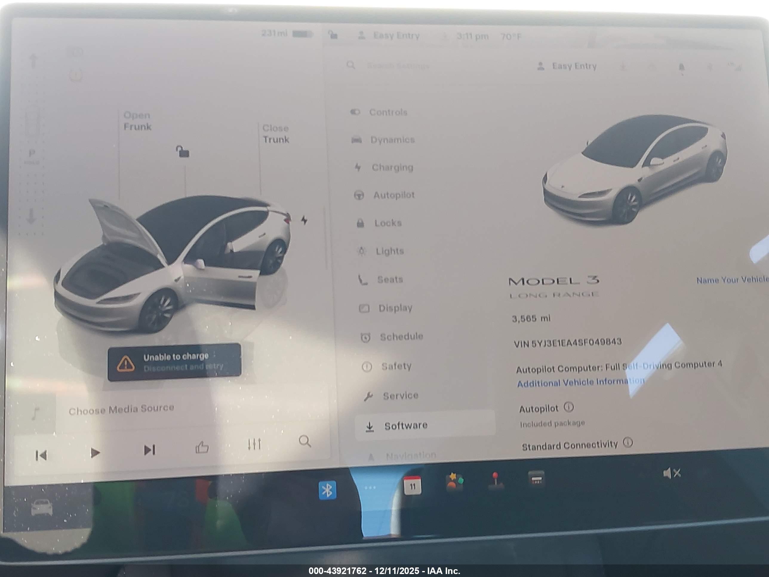TESLA MODEL image 7