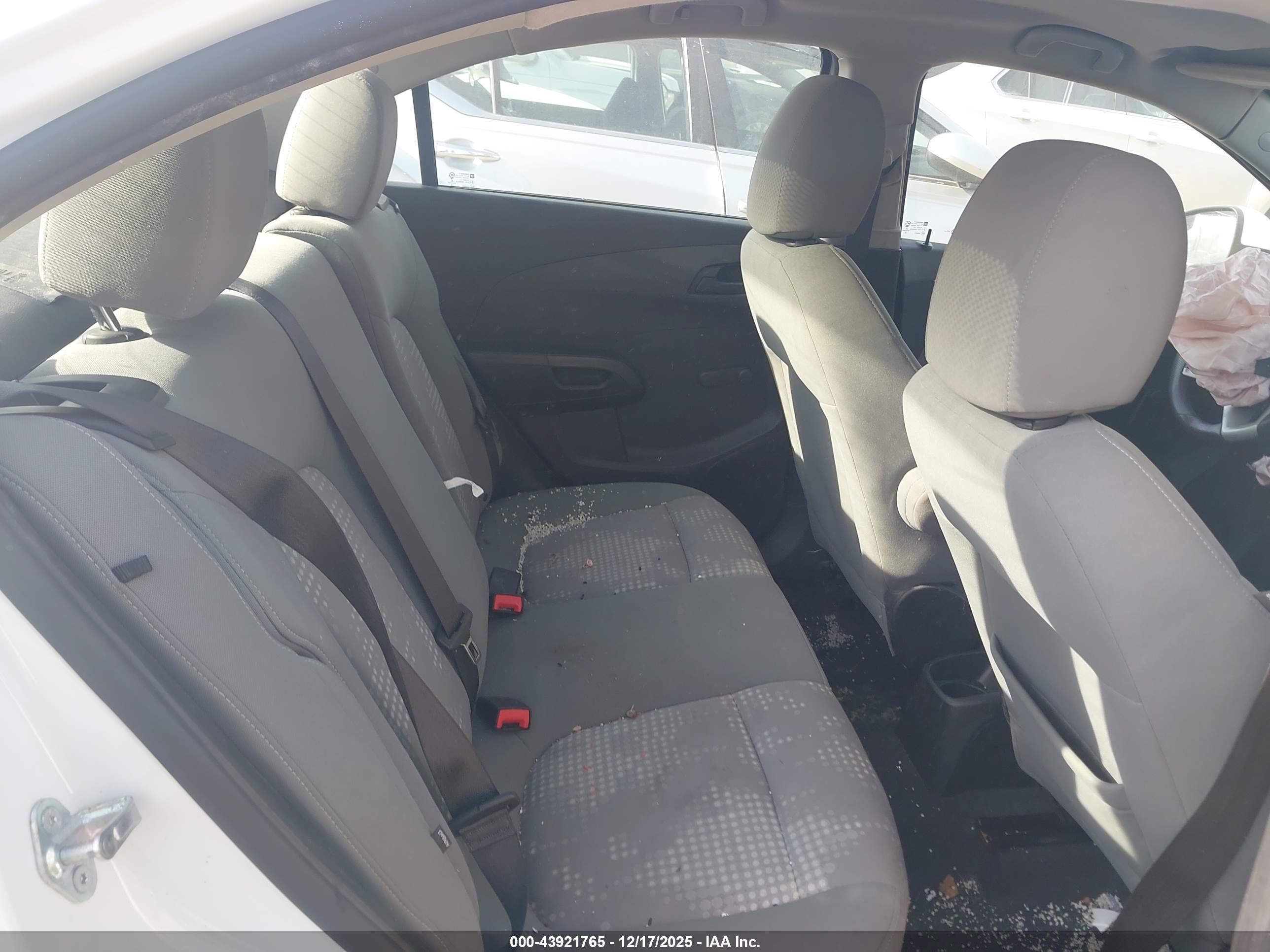 CHEVROLET SONIC image 8