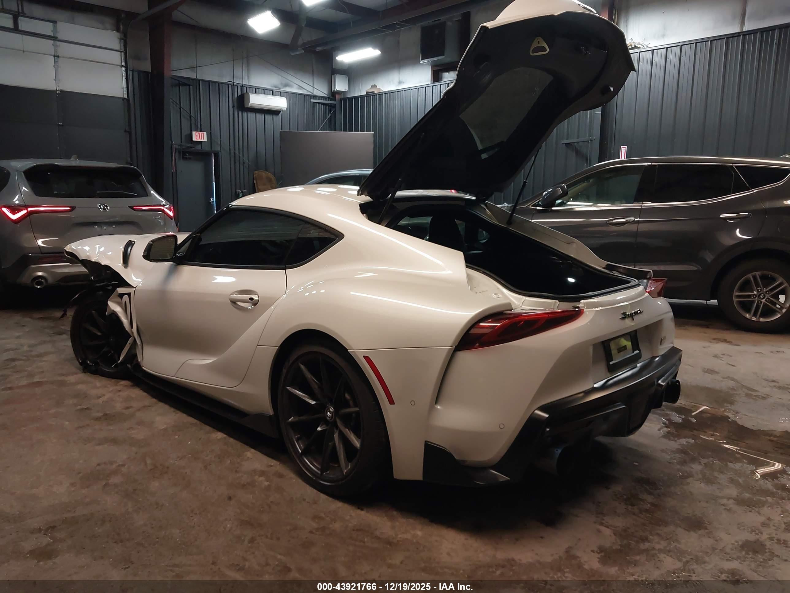TOYOTA GR image 3
