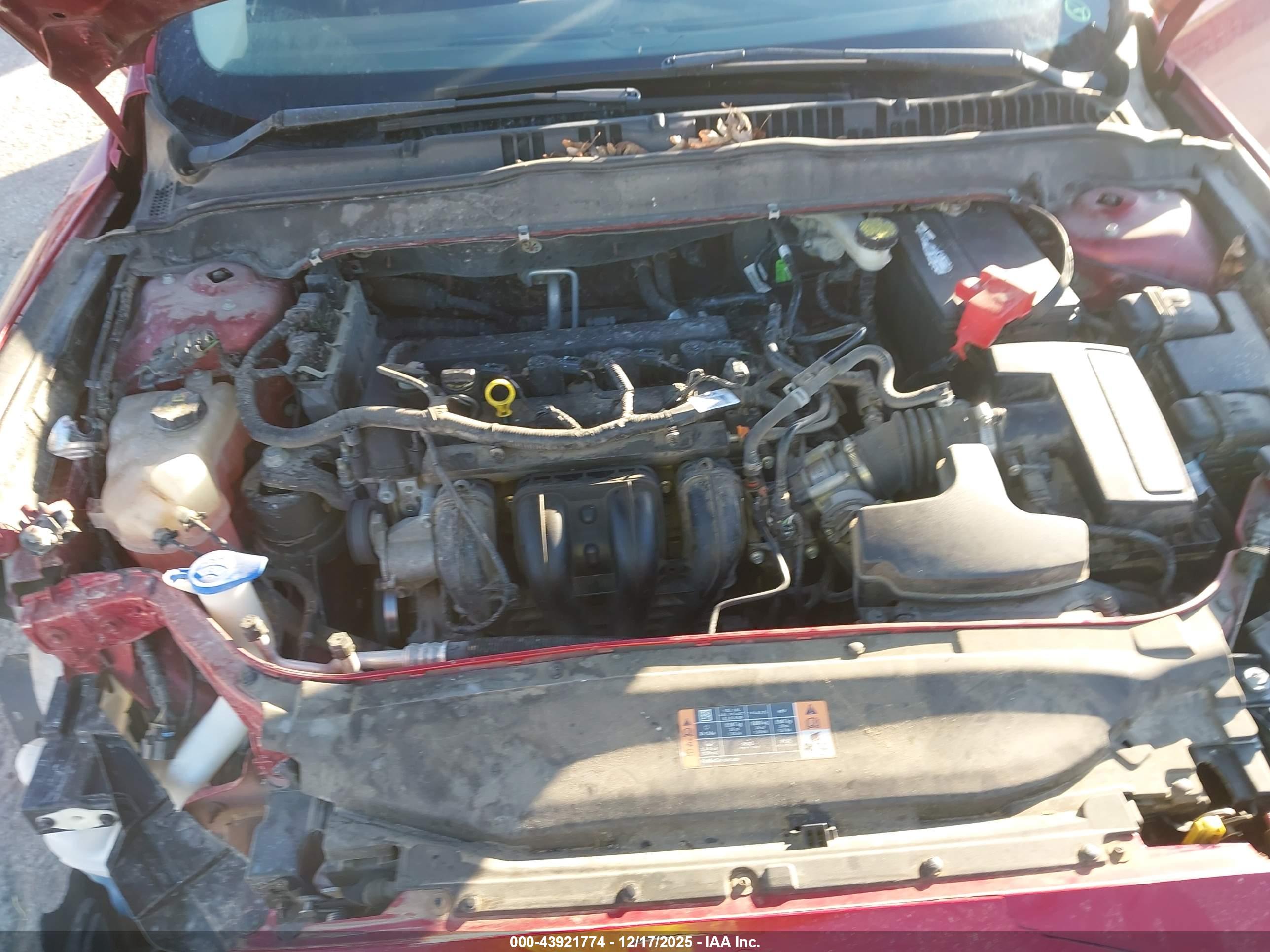 FORD FUSION image 10