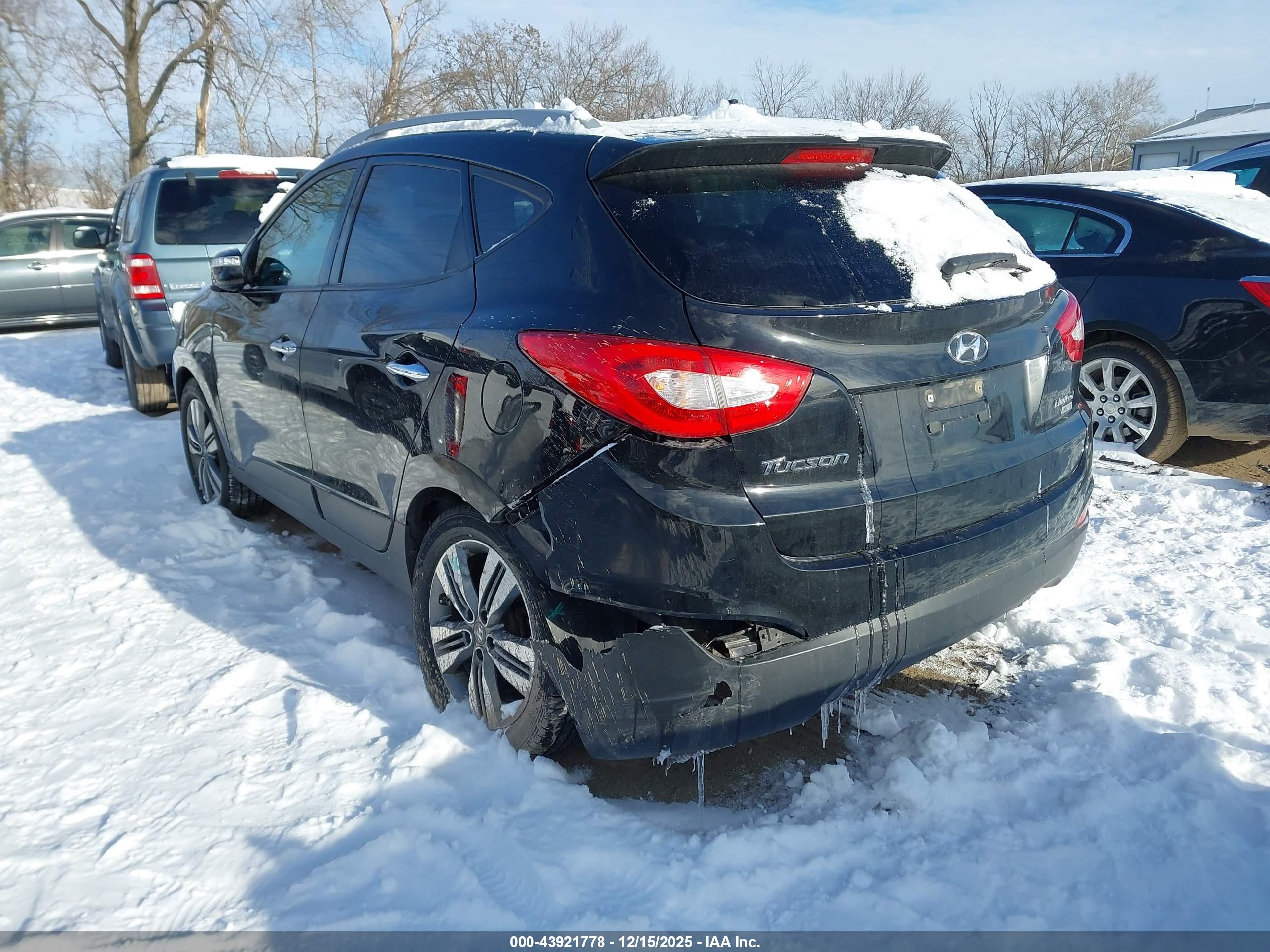 HYUNDAI TUCSON image 3