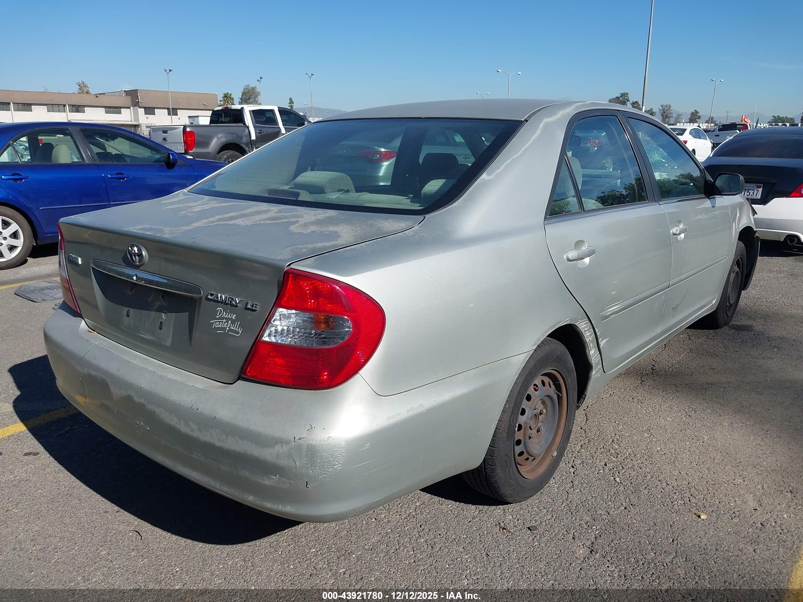TOYOTA CAMRY image 4