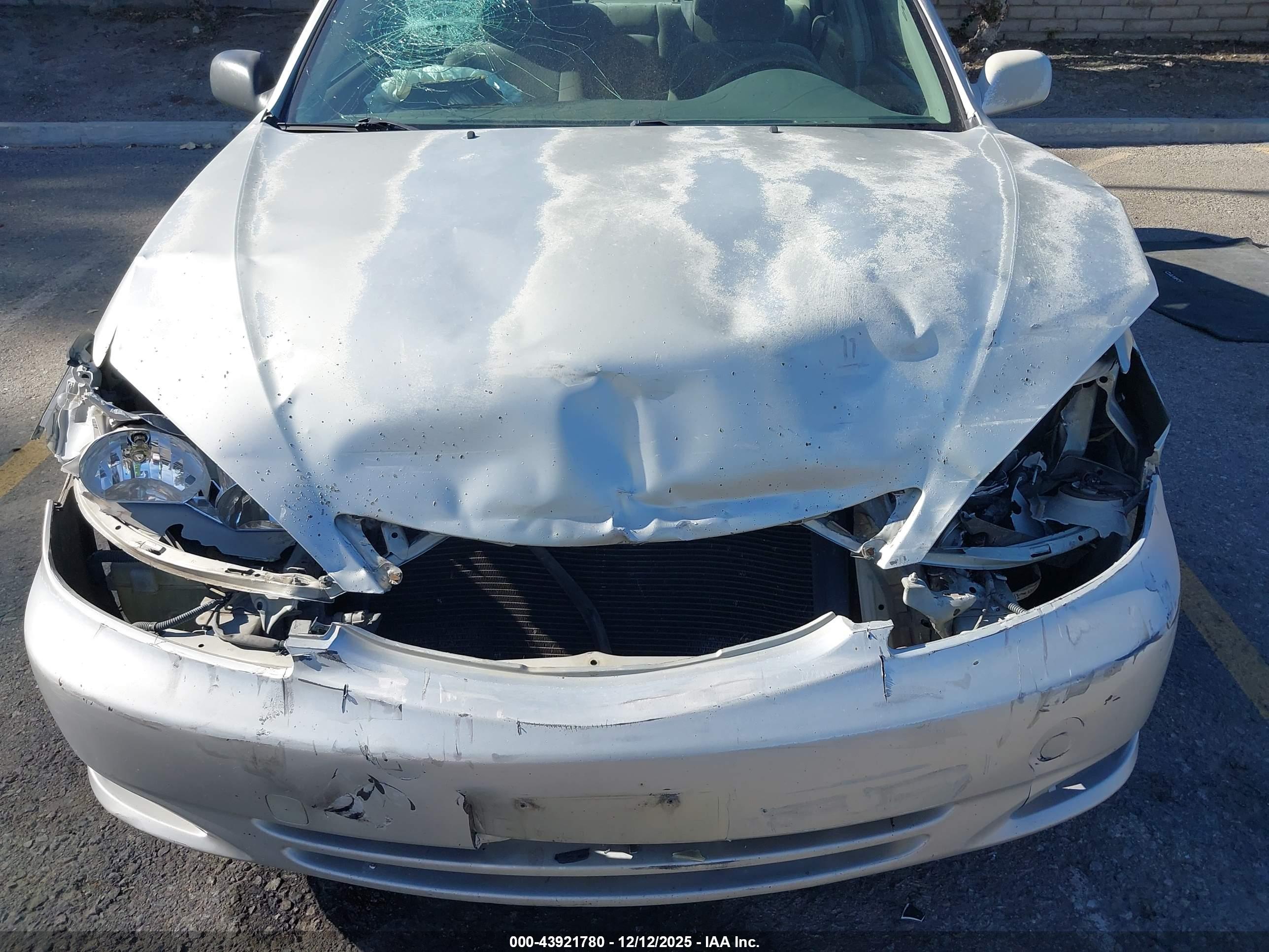 TOYOTA CAMRY image 6
