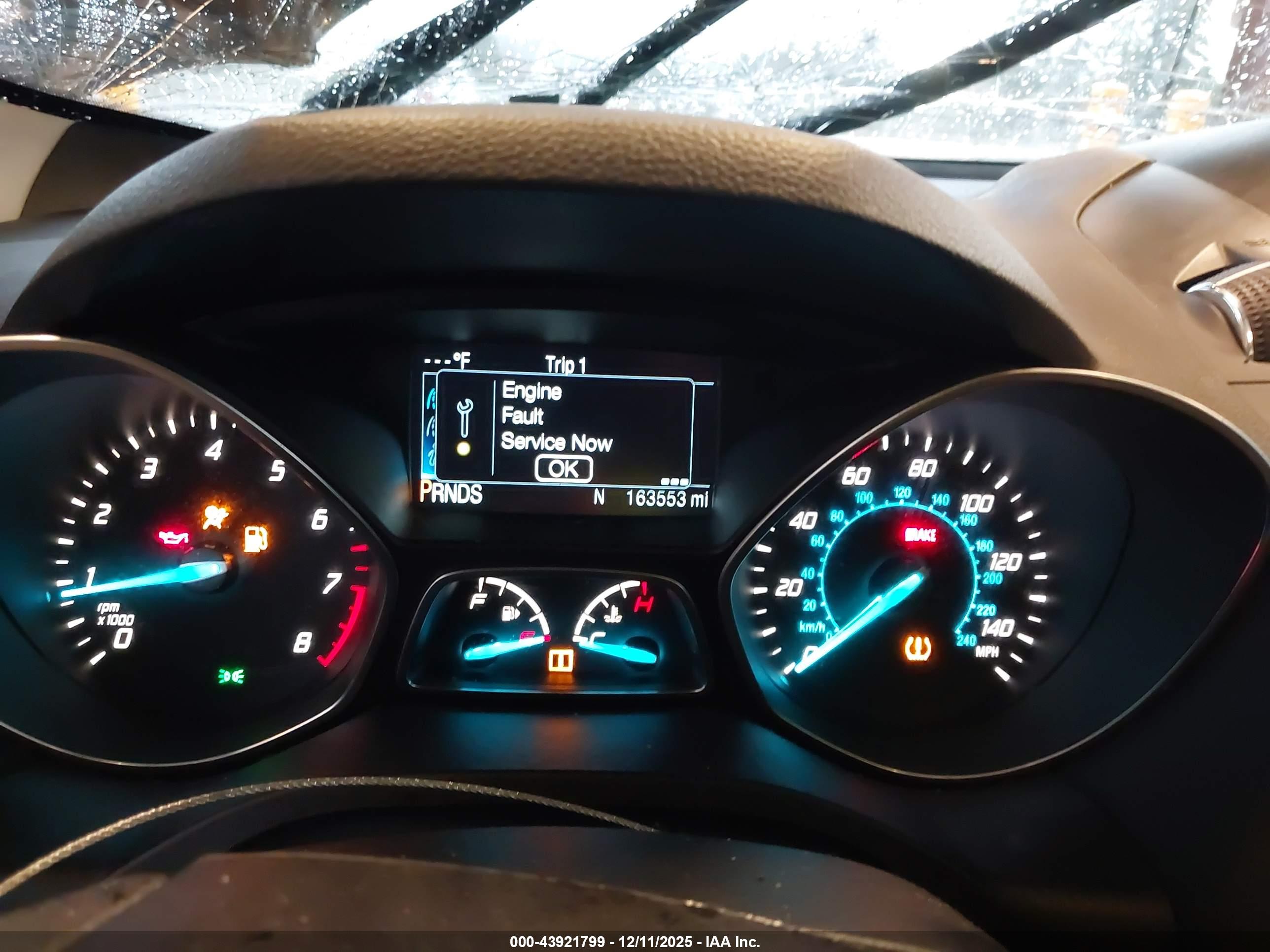 FORD ESCAPE image 7