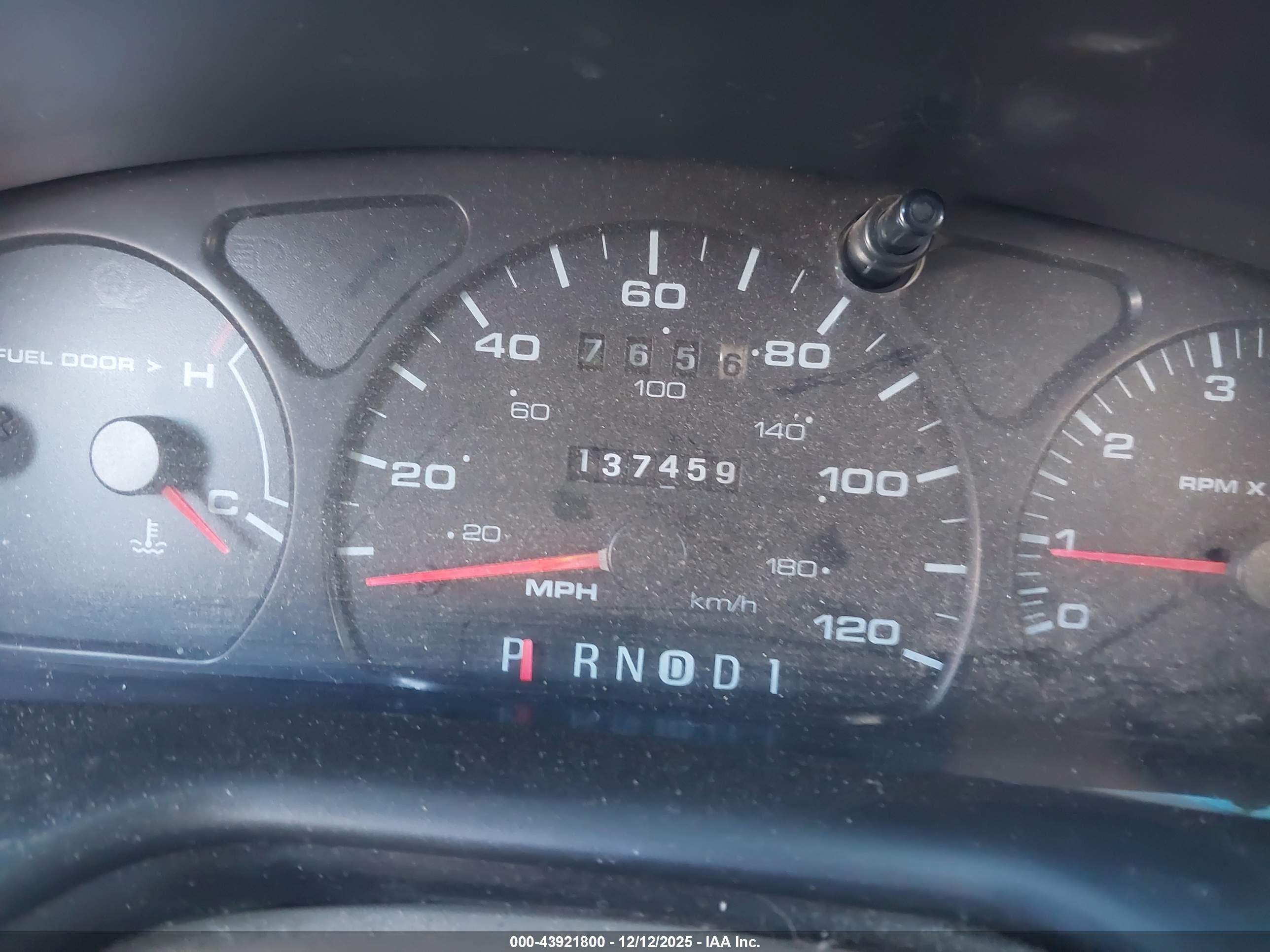 FORD TAURUS image 7