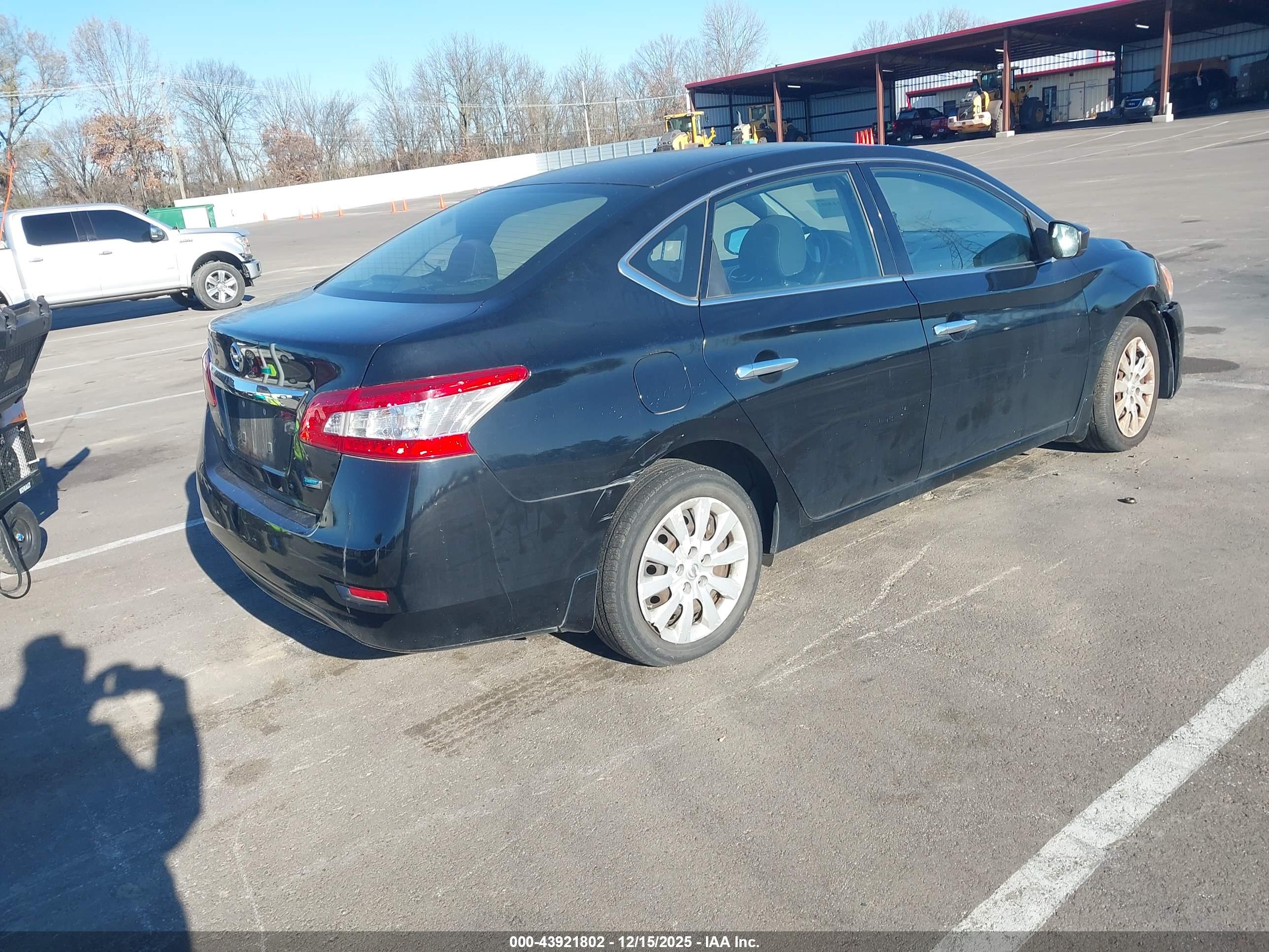 NISSAN SENTRA image 4