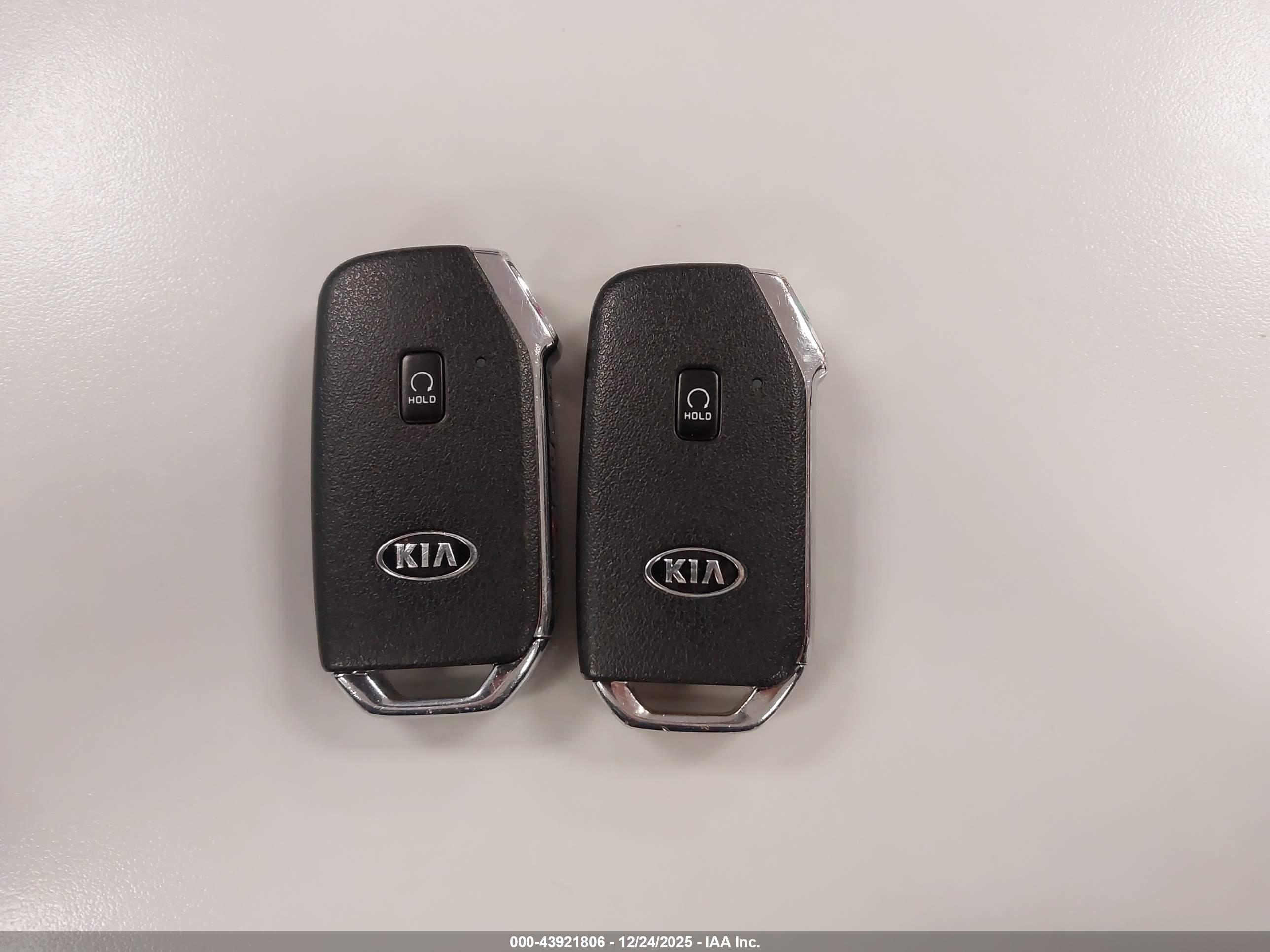 KIA SORENTO image 11